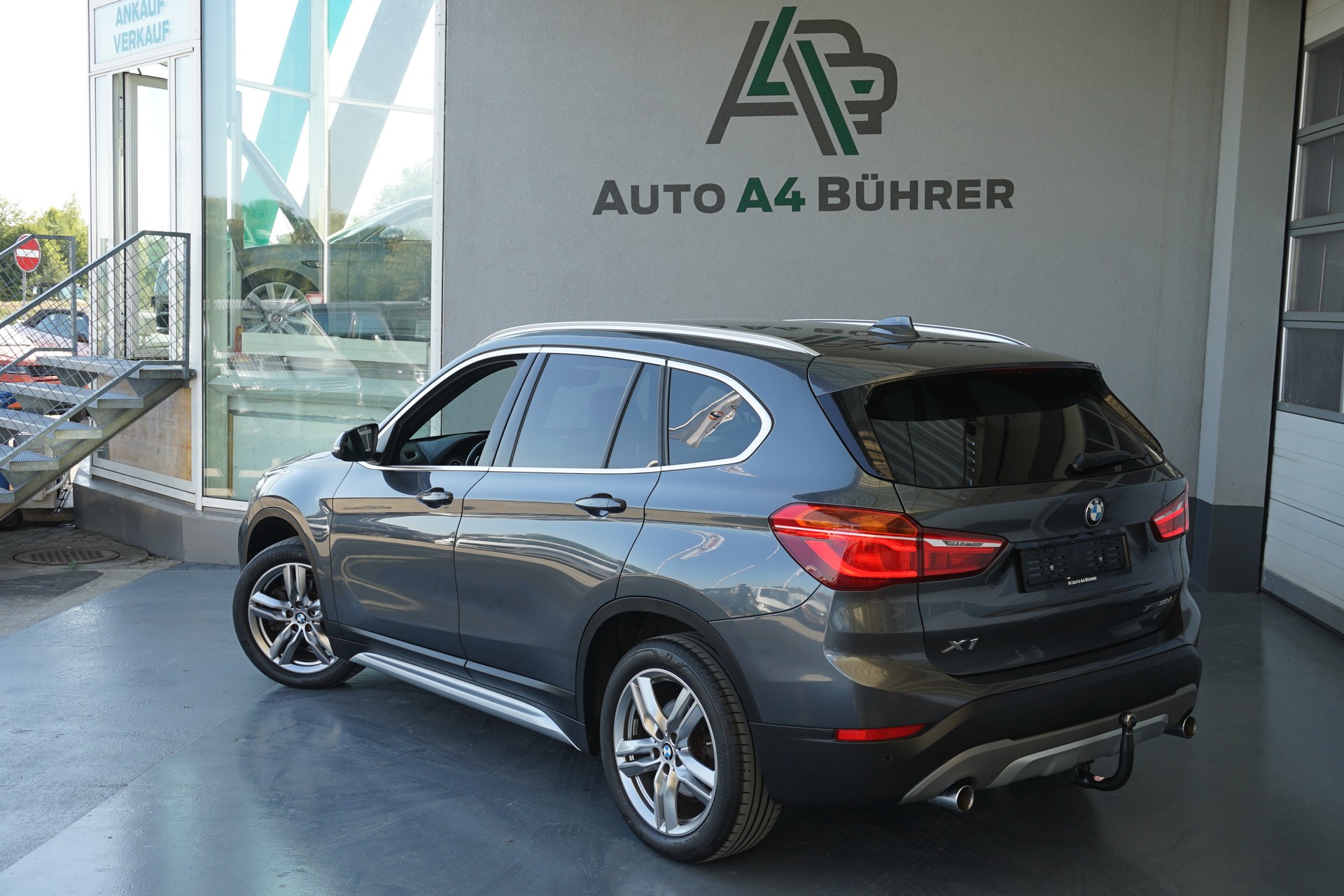 BMW X1 xDrive 20d xLine-image-4