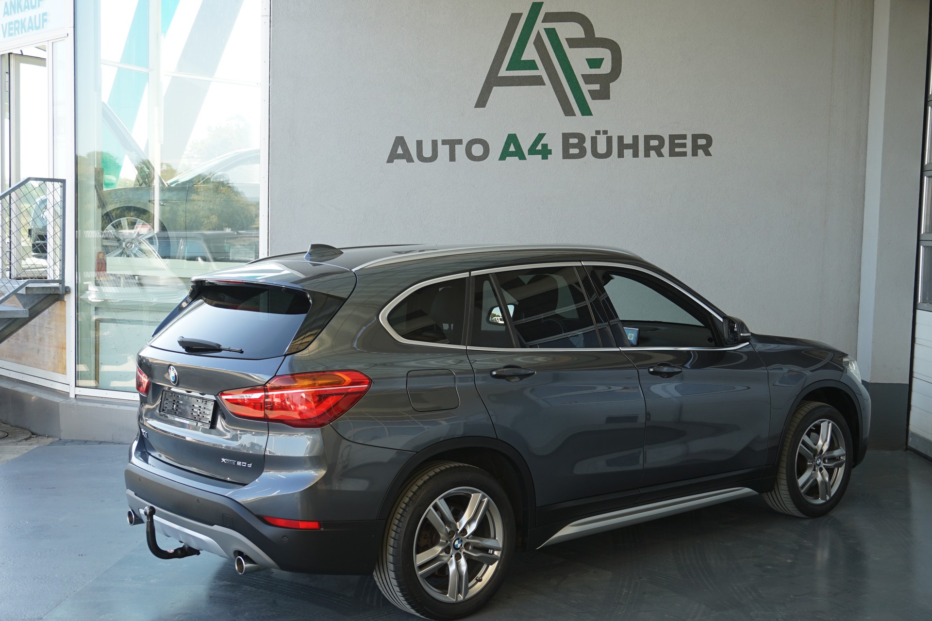 BMW X1 xDrive 20d xLine-image-6