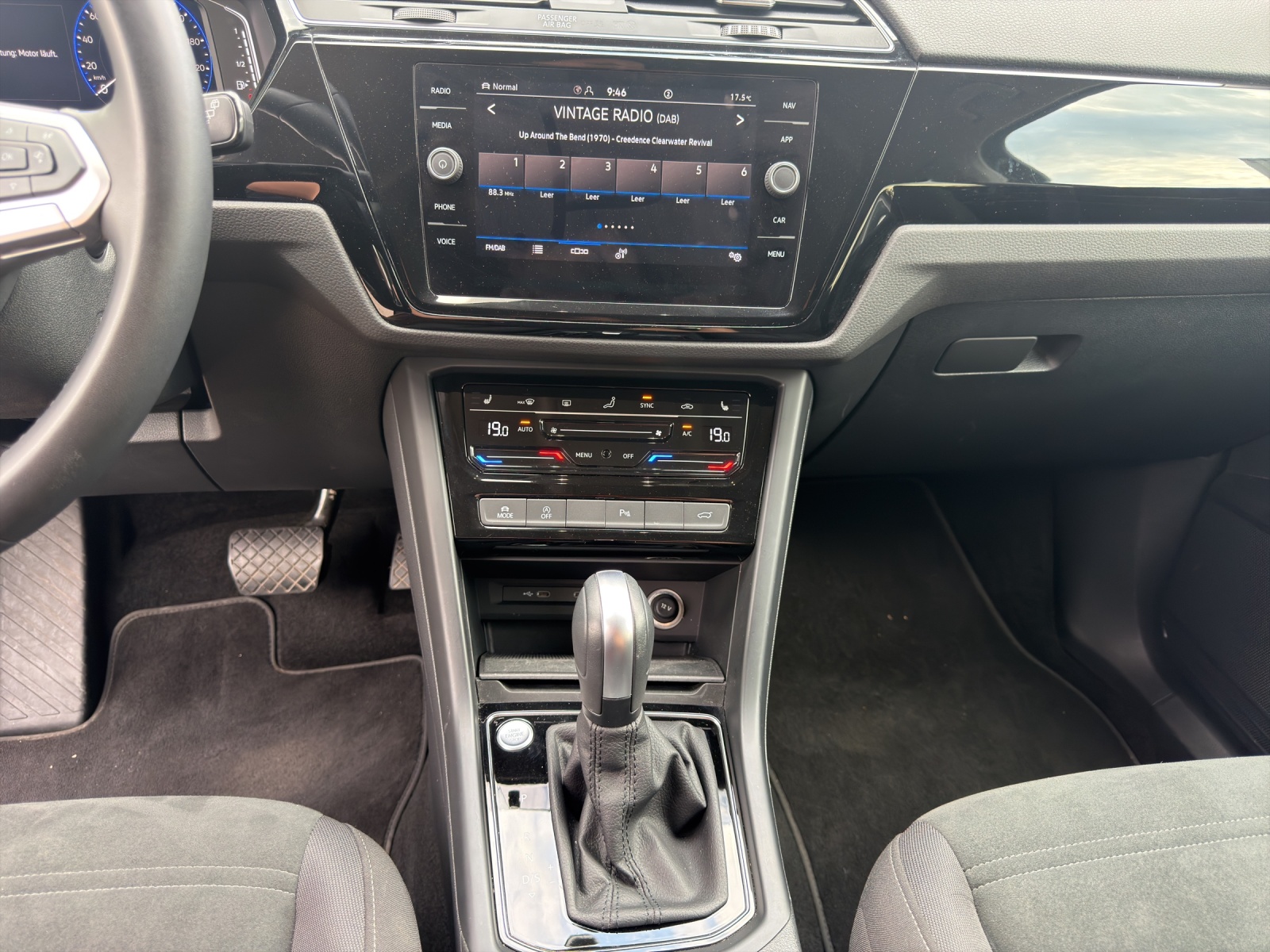 VW Touran 1.5 TSI EVO Highline DSG-image-10