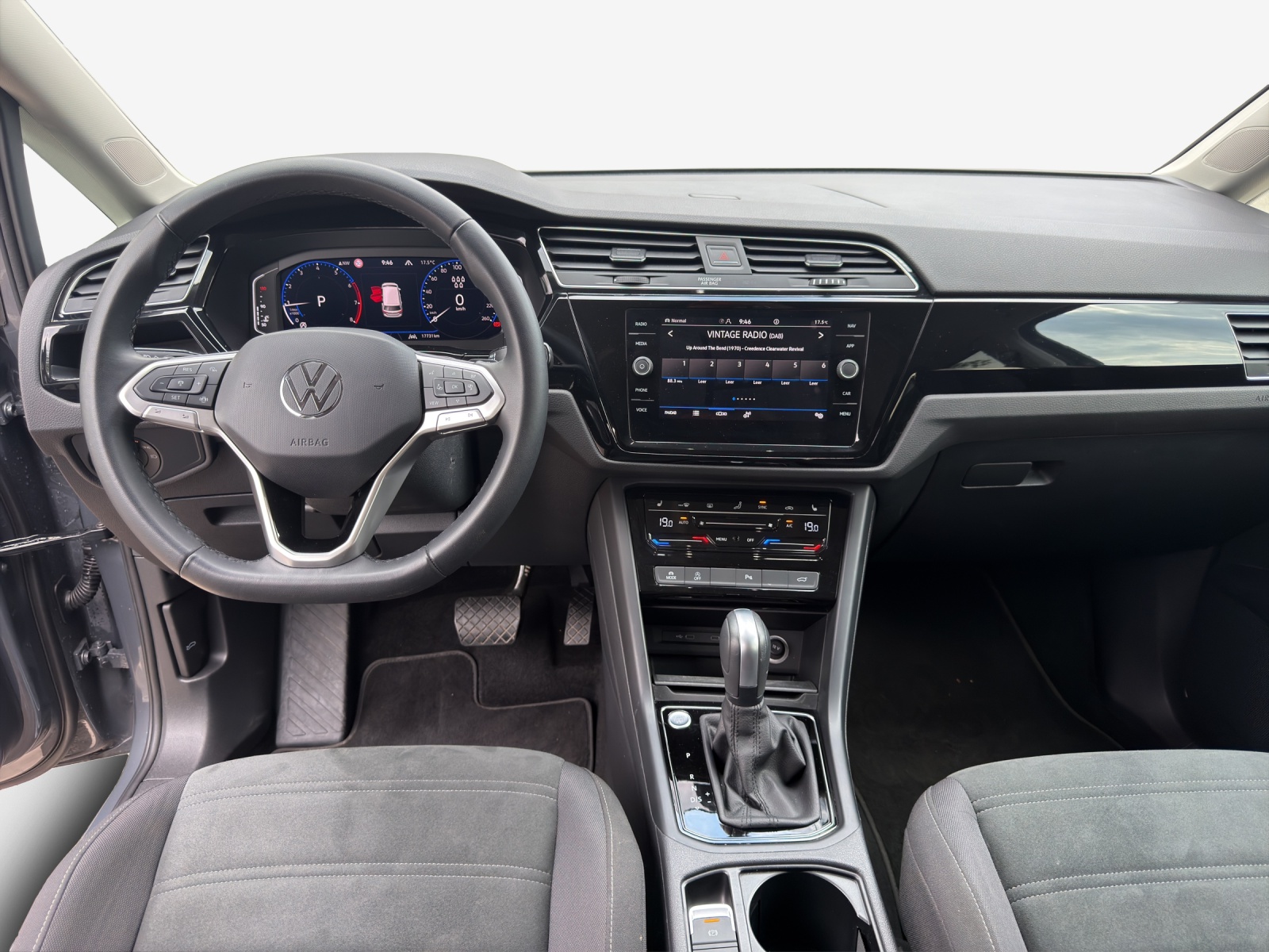 VW Touran 1.5 TSI EVO Highline DSG-image-8