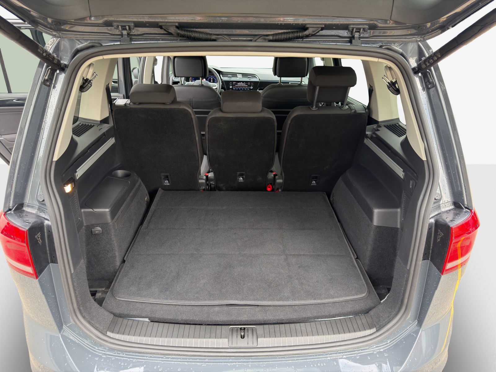 VW Touran 1.5 TSI EVO Highline DSG-image-12