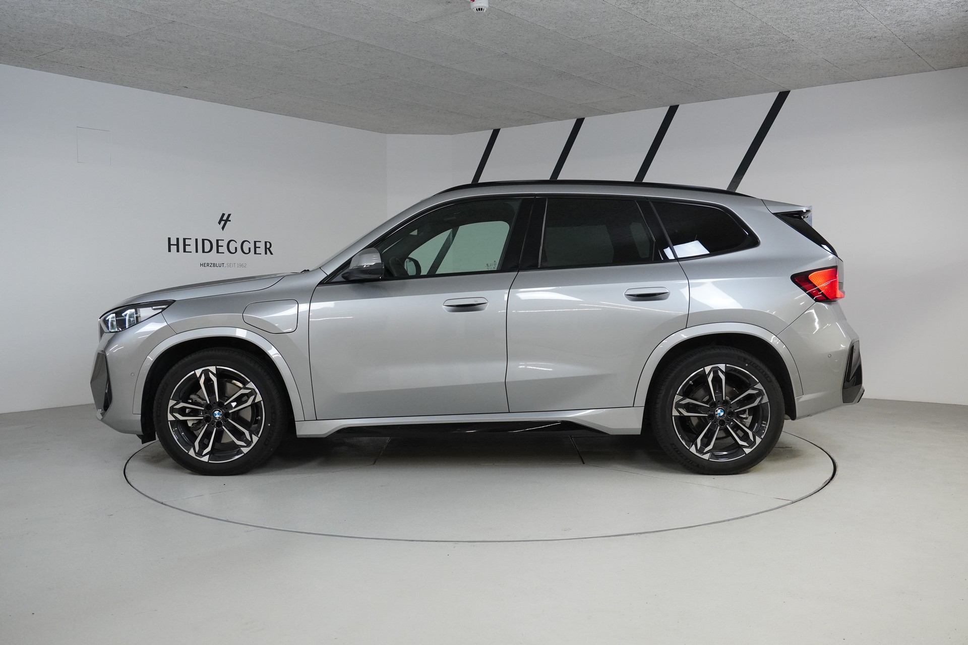 BMW X1 xDrive 30e M Sport-image-4