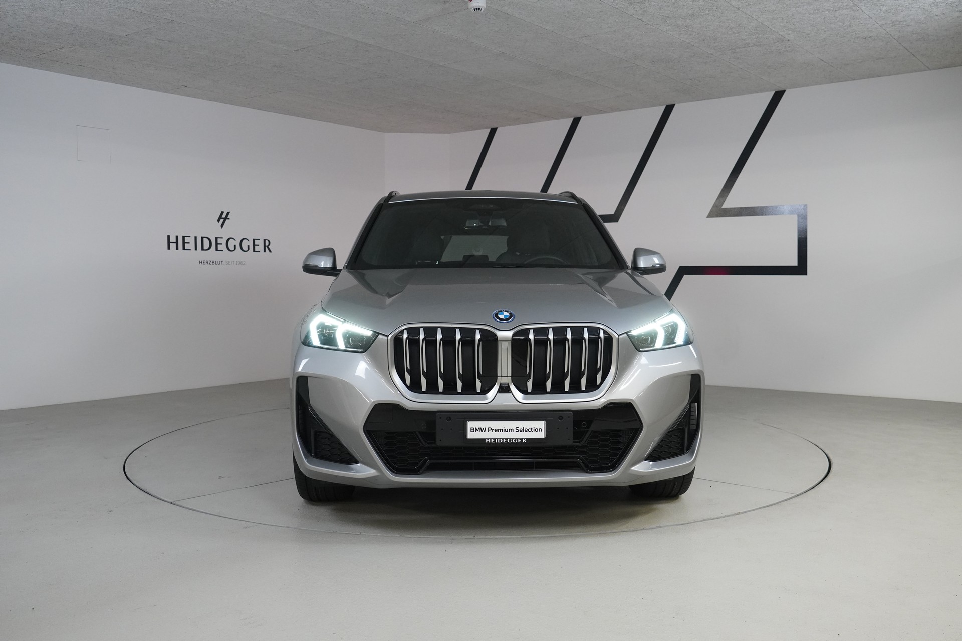 BMW X1 xDrive 30e M Sport-image-2