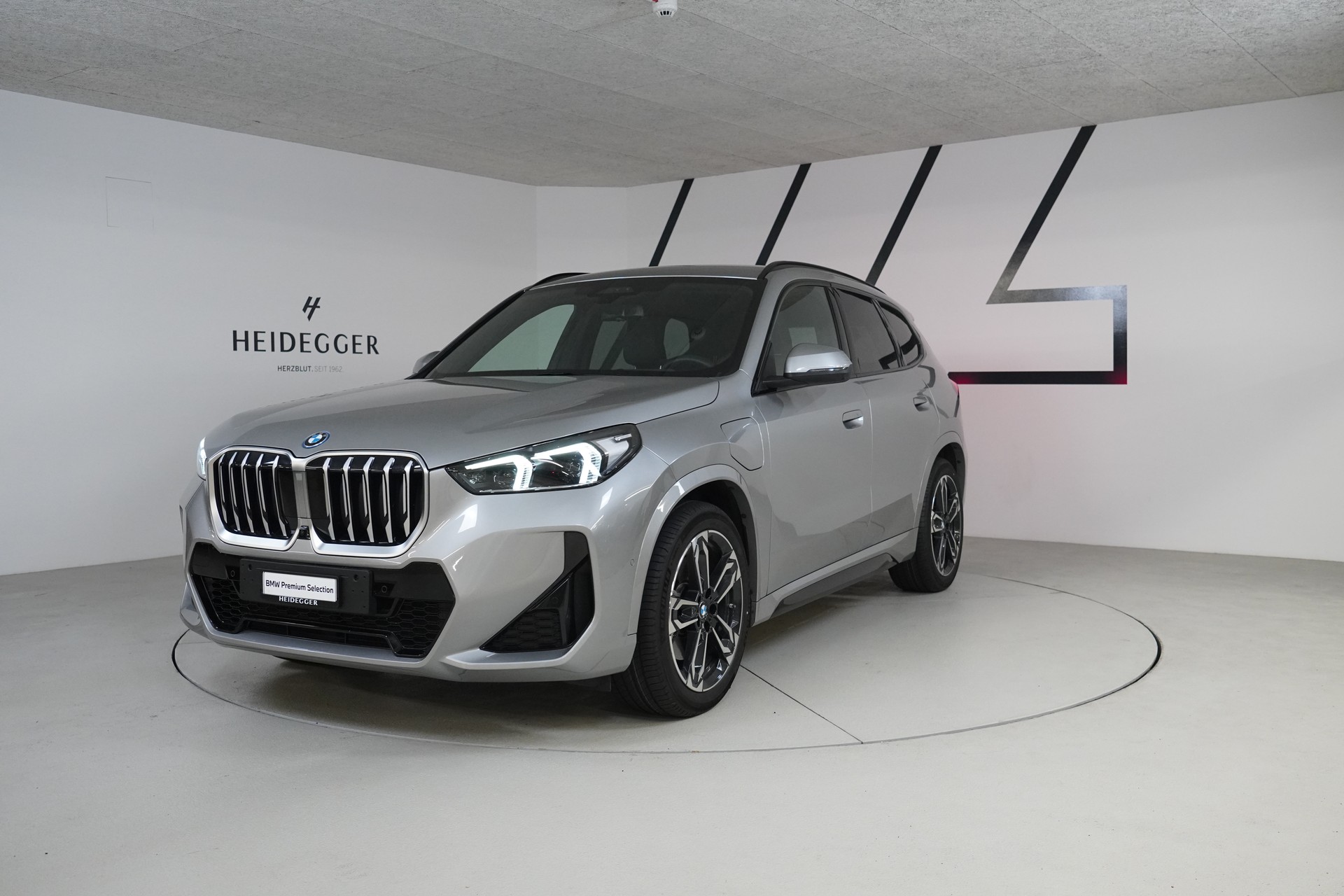 BMW X1 xDrive 30e M Sport-image-0