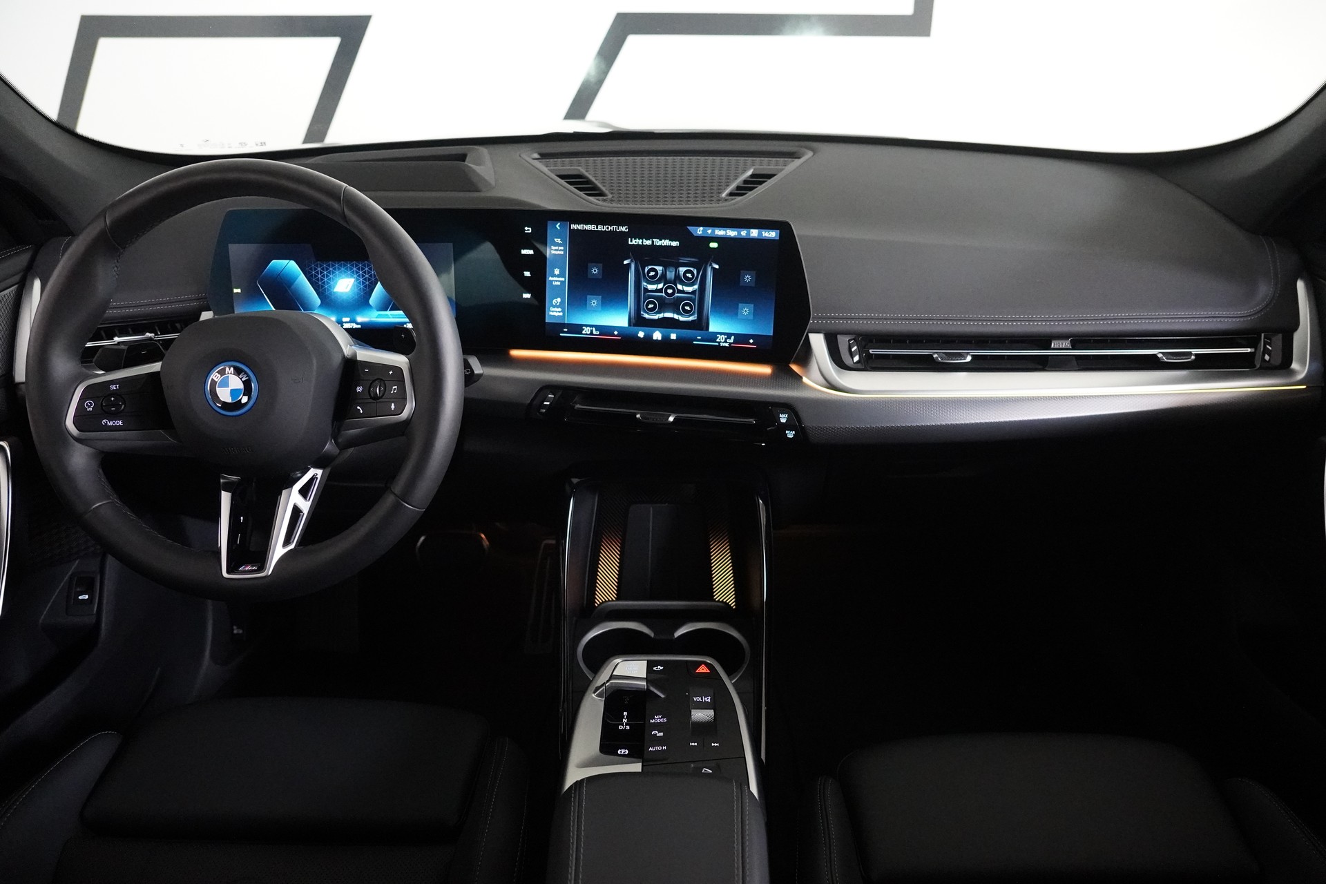 BMW X1 xDrive 30e M Sport-image-18