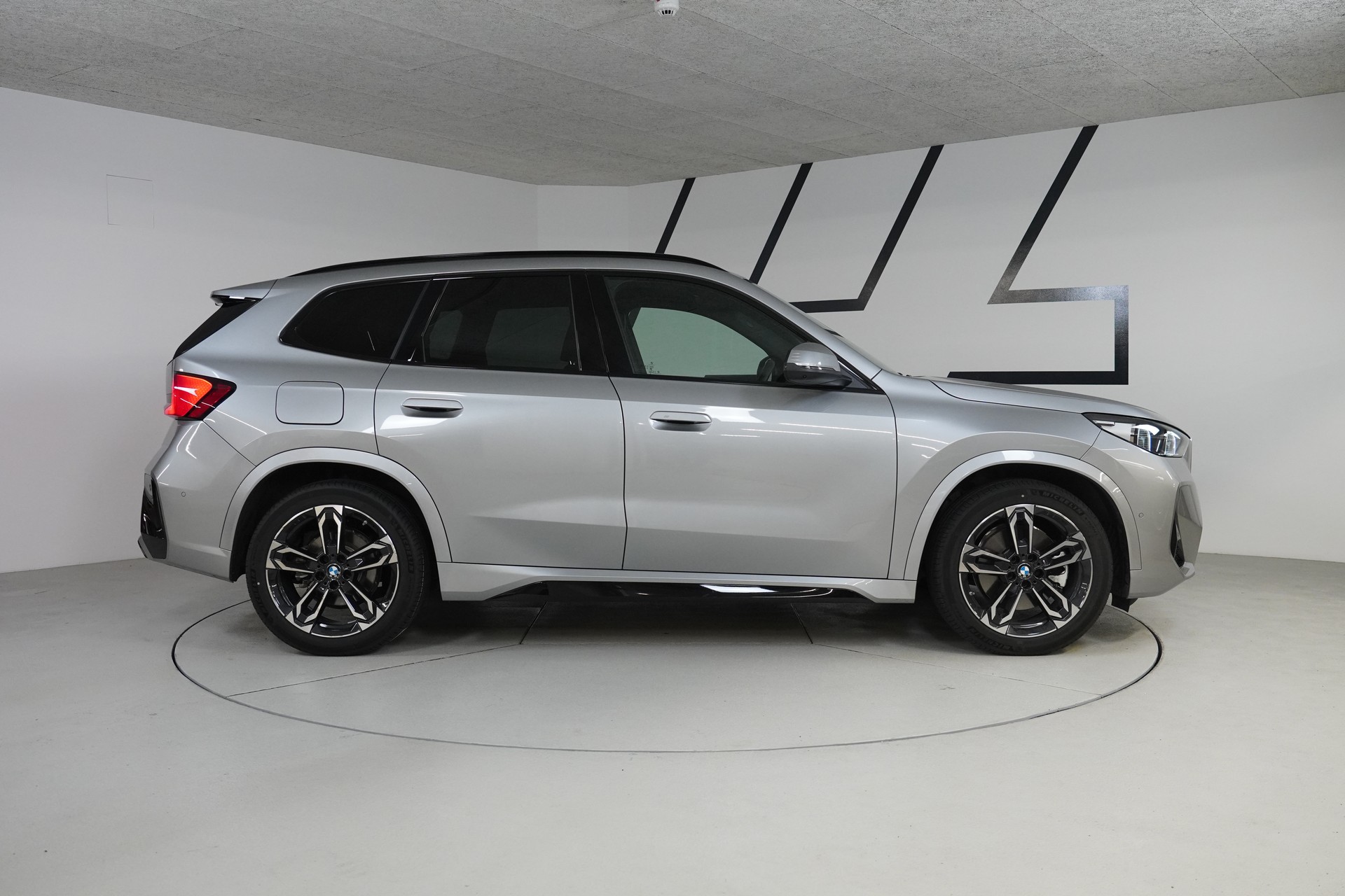 BMW X1 xDrive 30e M Sport-image-8