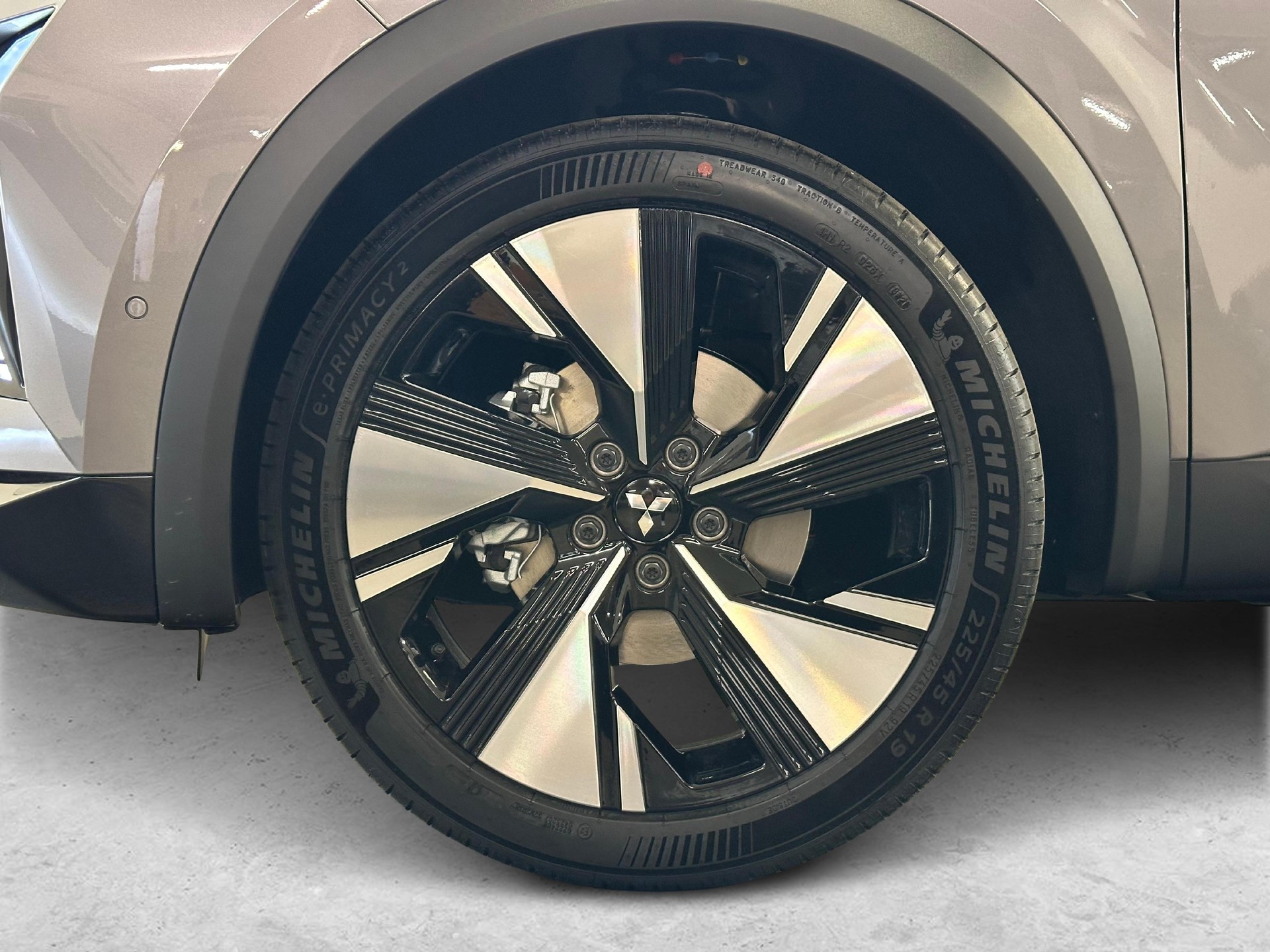 MITSUBISHI Grandis 1.8 HEV Intense-image-11