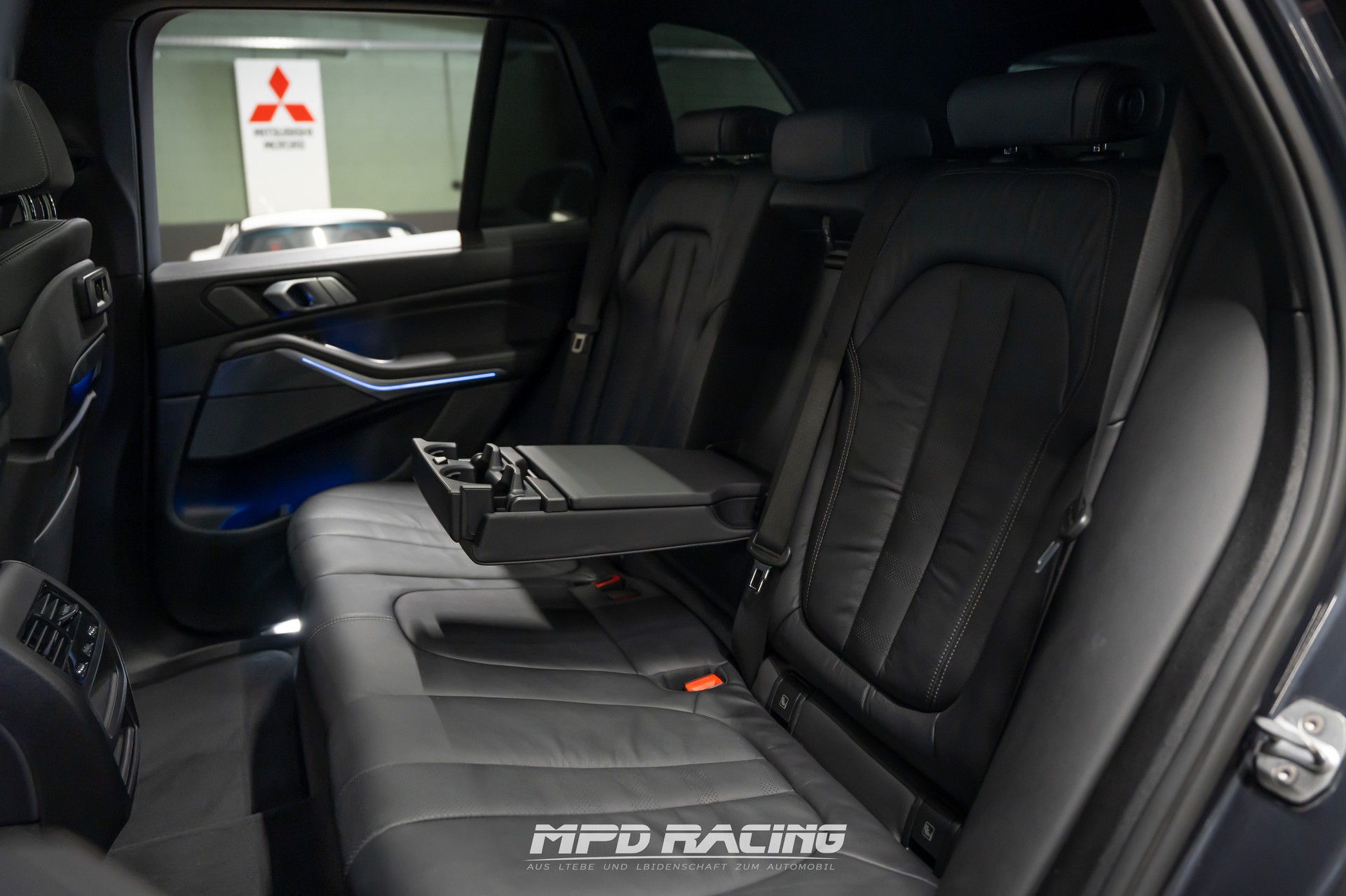 BMW X5 xDrive M50d Steptronic-image-11