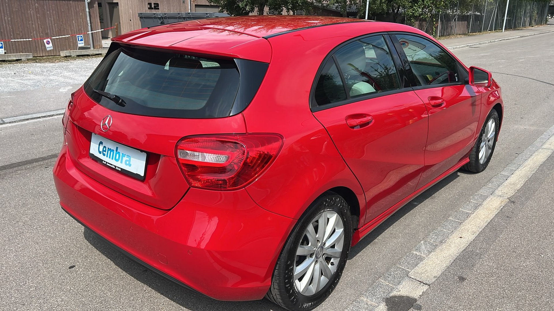 MERCEDES-BENZ A 180 Urban 7G-DCT-image-6