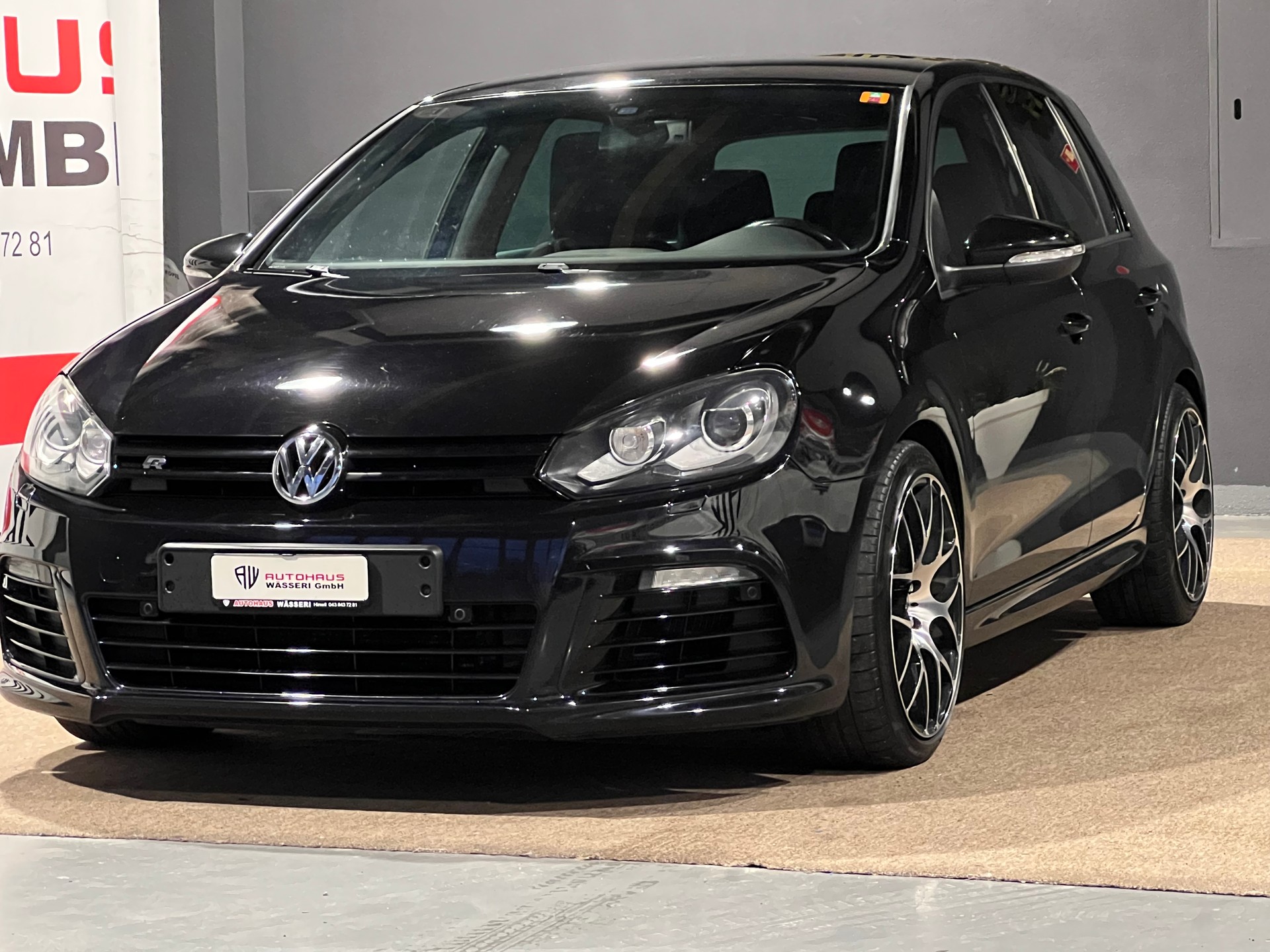 VW Golf 2.0 TSI R 4Motion DSG-image-7