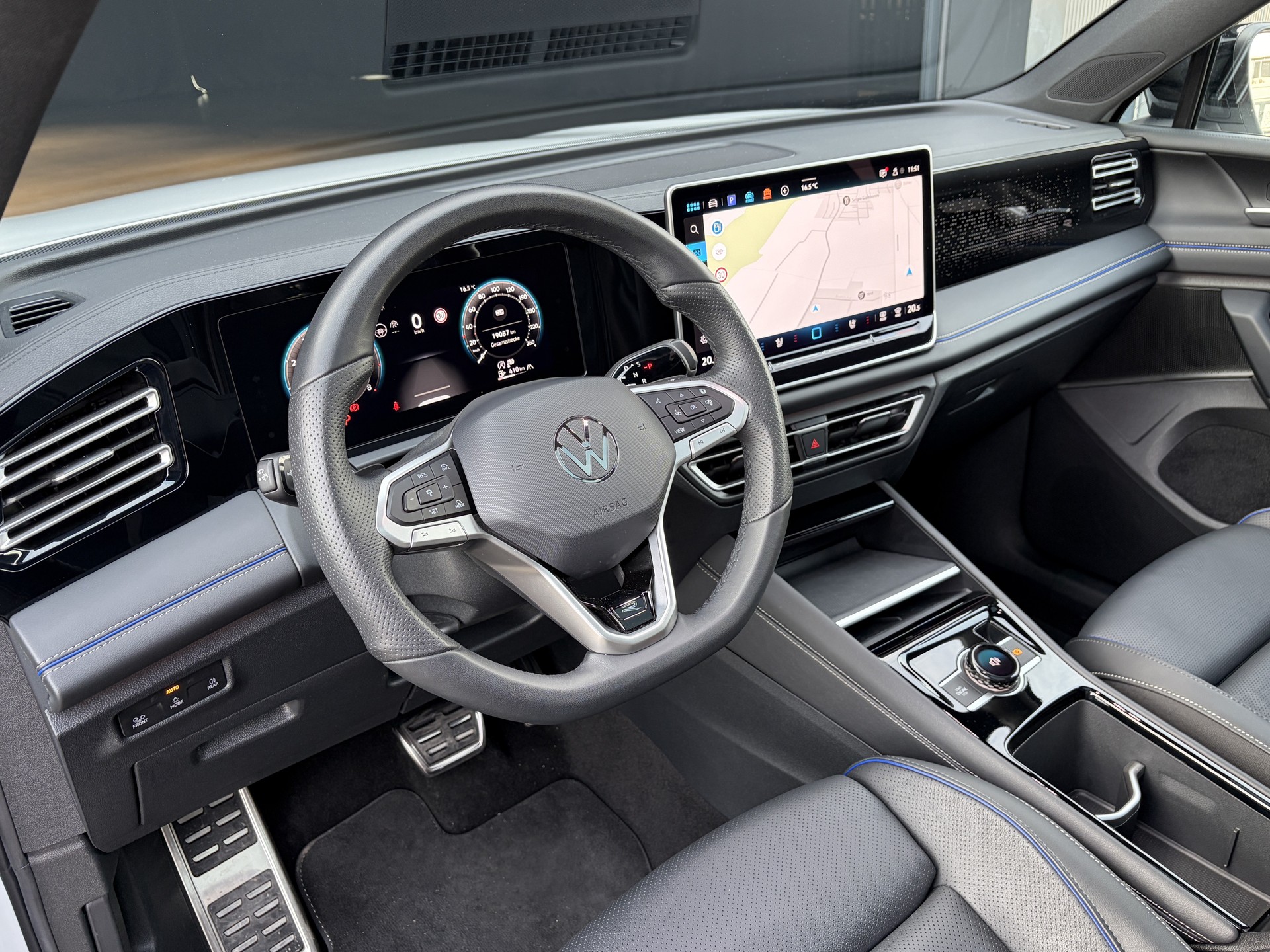 VW Tiguan 2.0 TSI DSG R-Line 4Motion *VOLLLEDER*-image-12