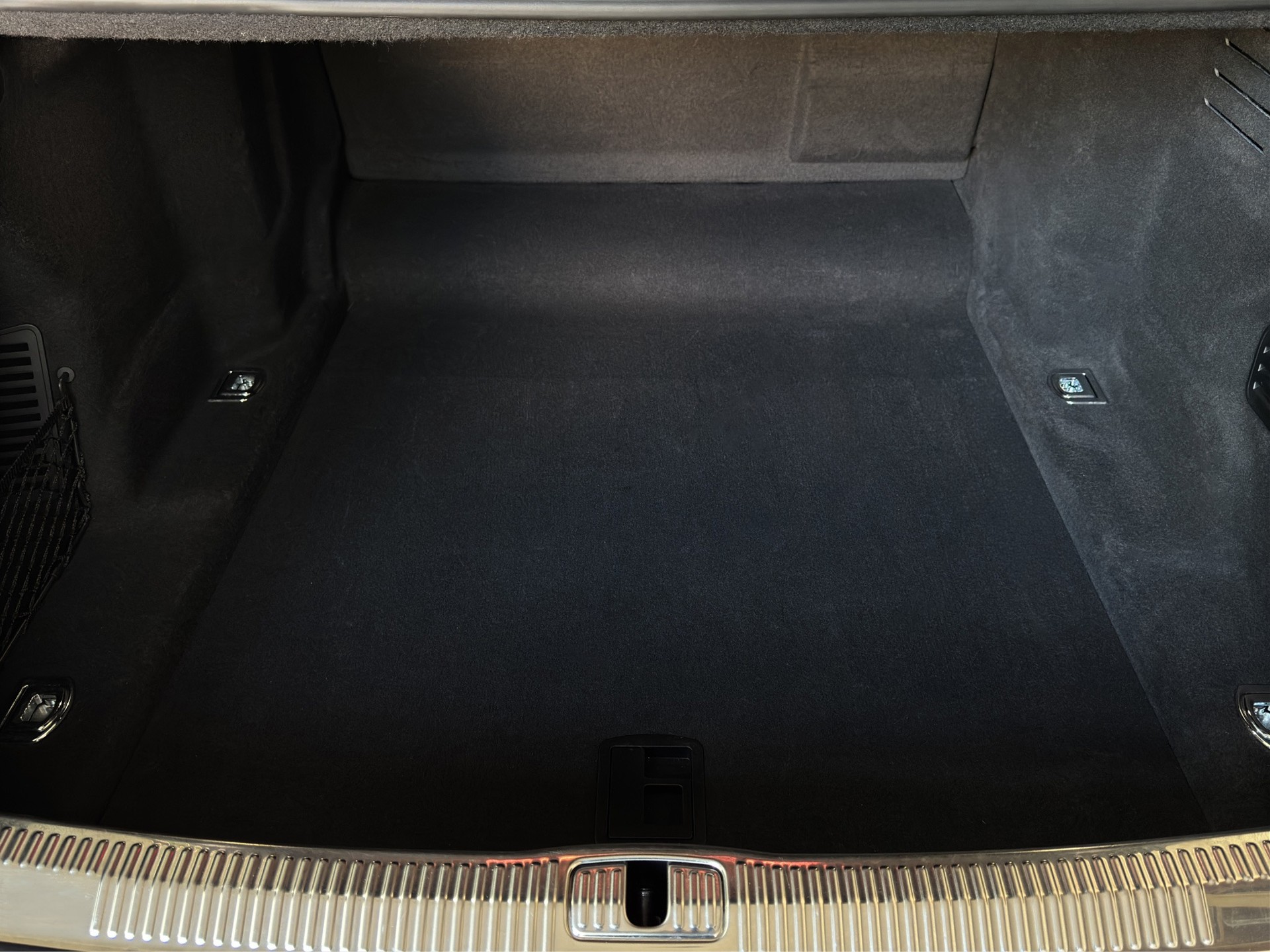 AUDI A8 55 L TFSI quattro tiptronic-image-27