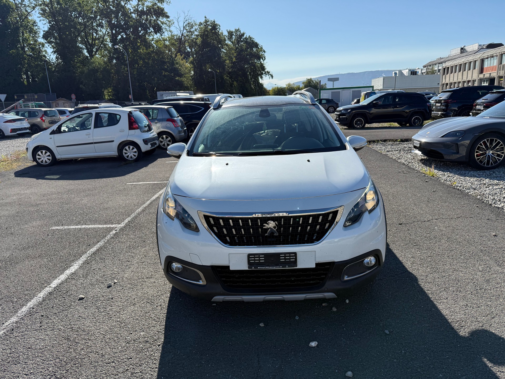 PEUGEOT 2008 1.2 PureTech Active EAT6-image-2