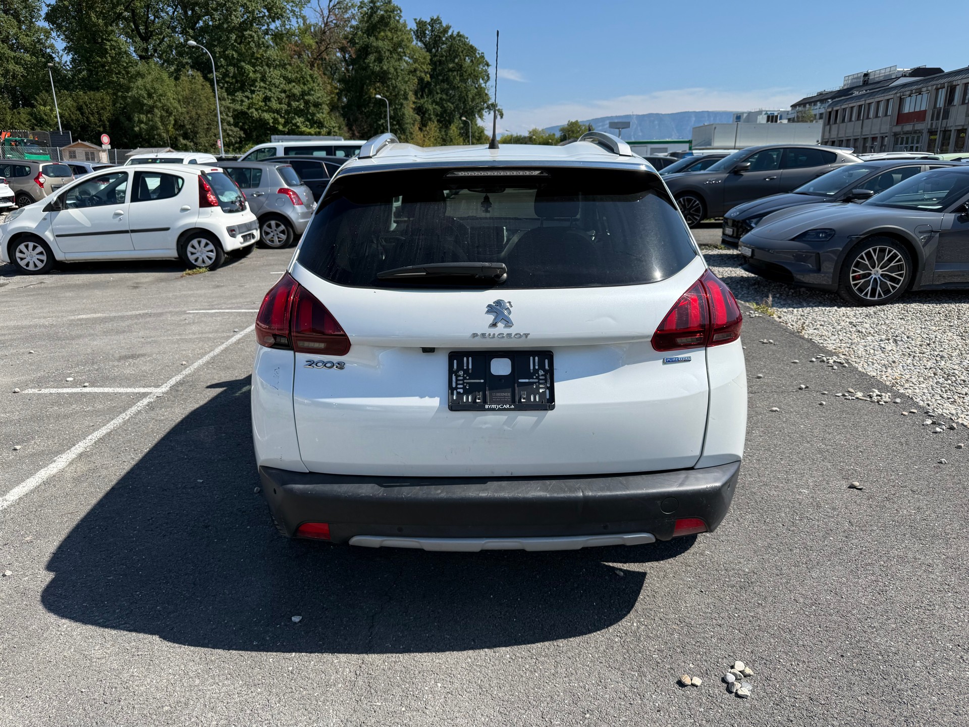 PEUGEOT 2008 1.2 PureTech Active EAT6-image-3