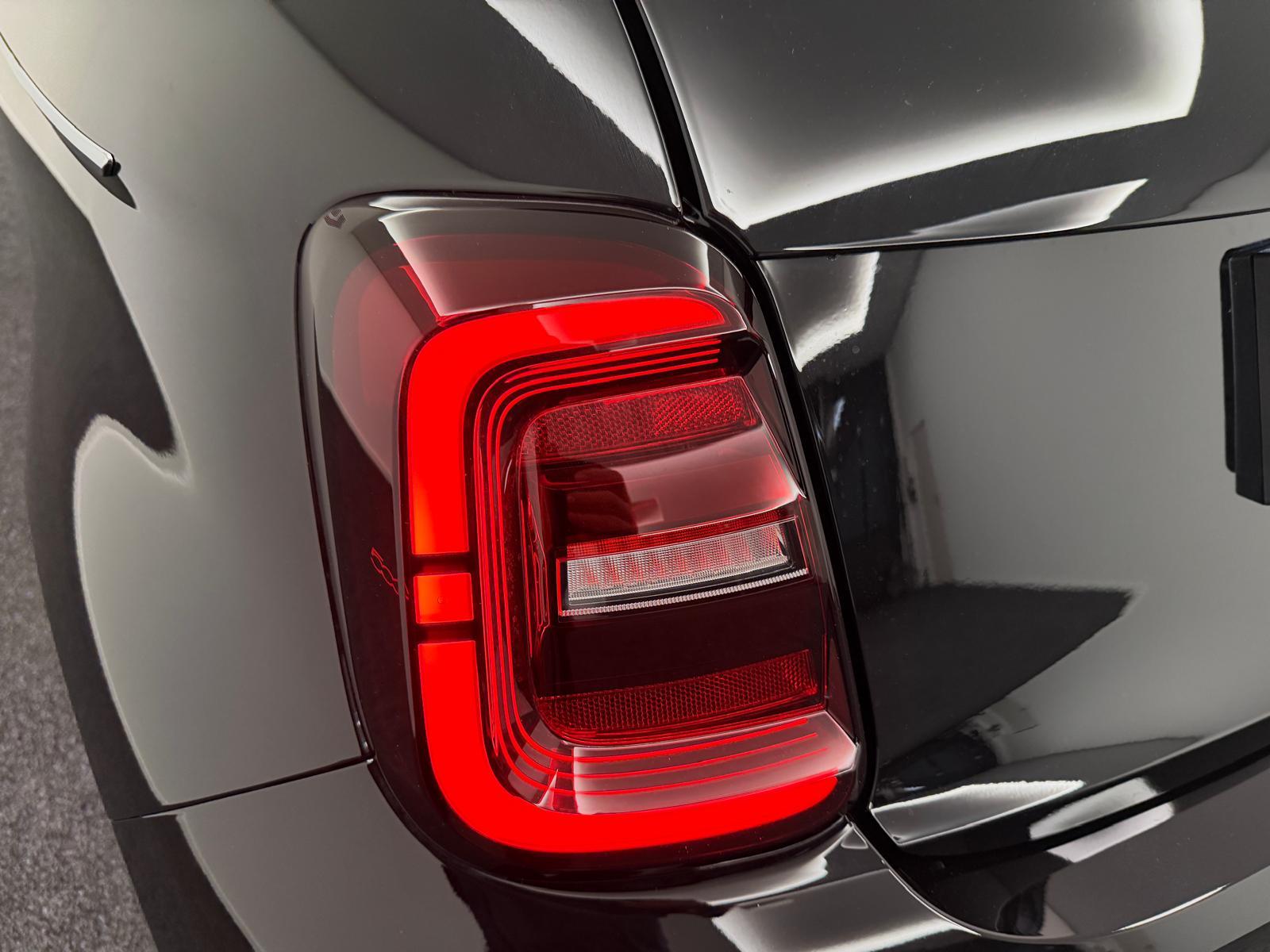 FIAT 500 La Prima-image-8