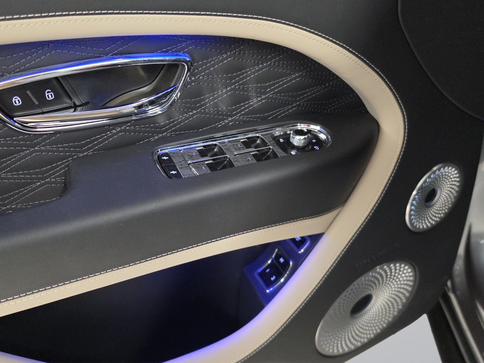 Image BENTLEY BENTAYGA SPEED V8
