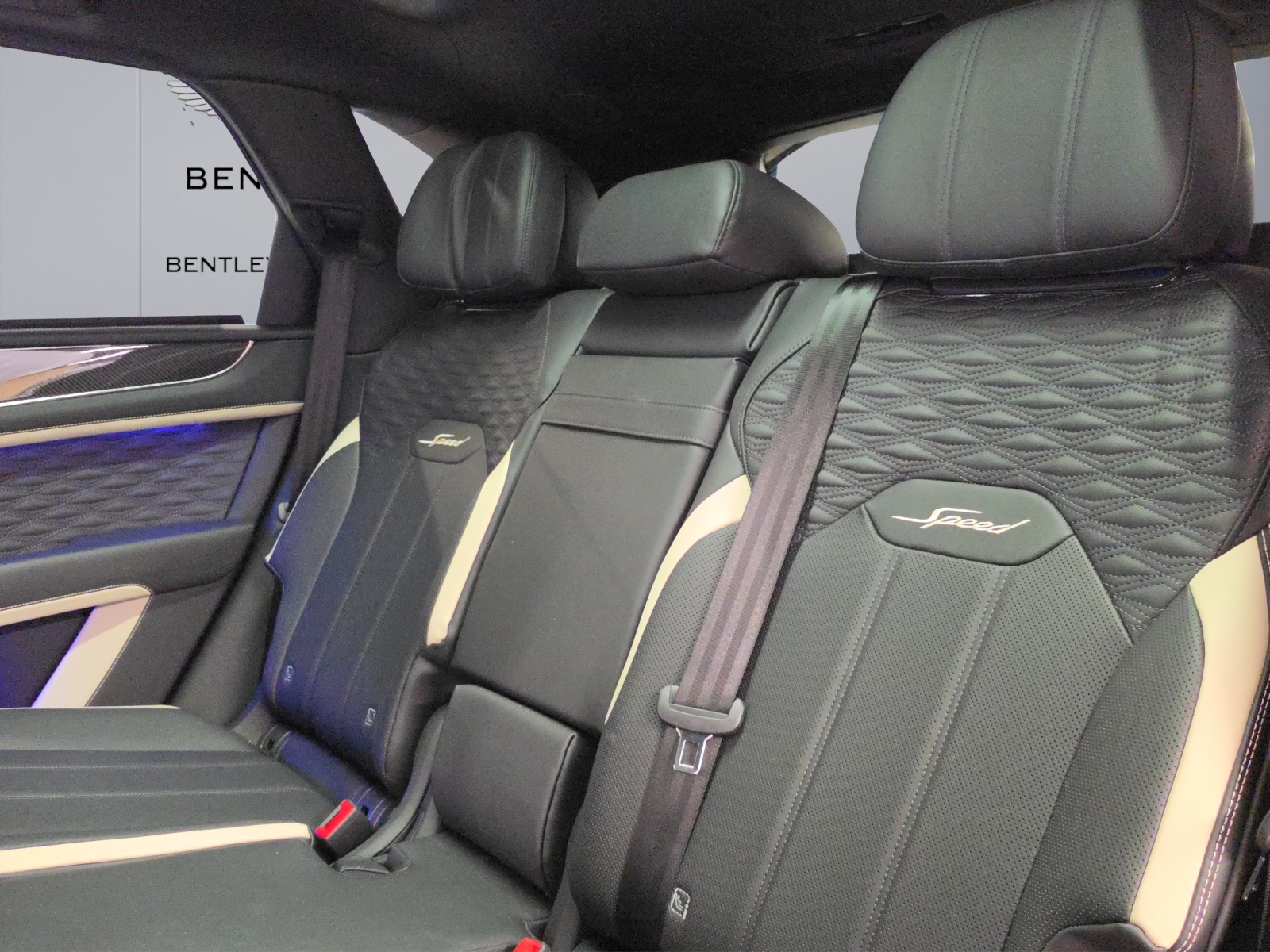 Image BENTLEY BENTAYGA SPEED V8