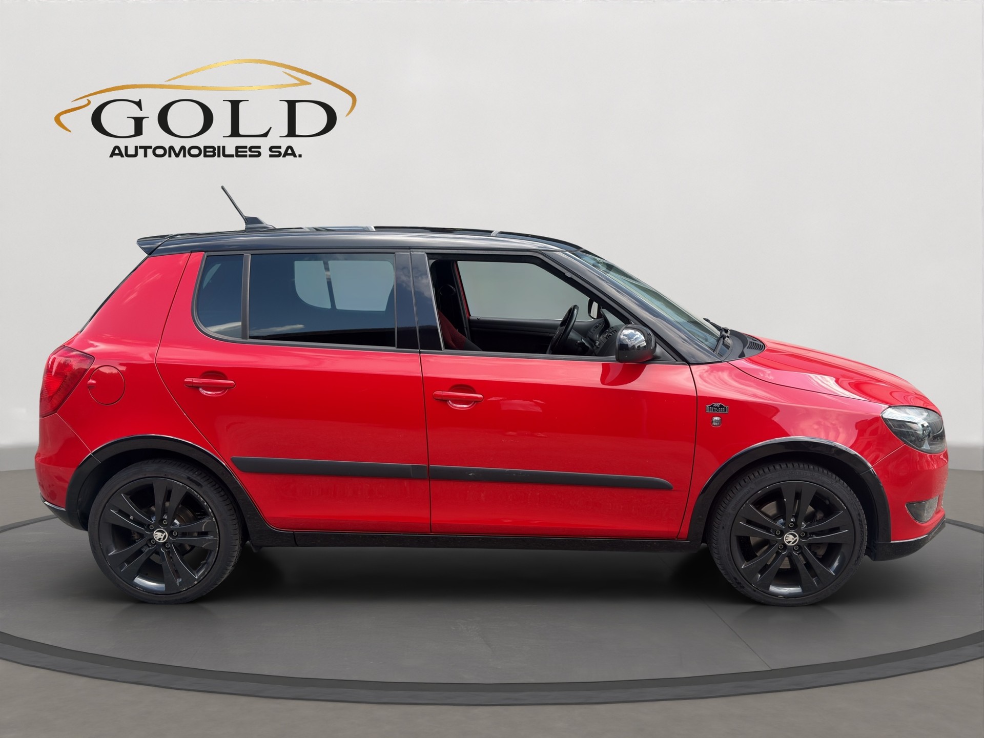 SKODA Fabia 1.2 TSI Monte Carlo-image-10