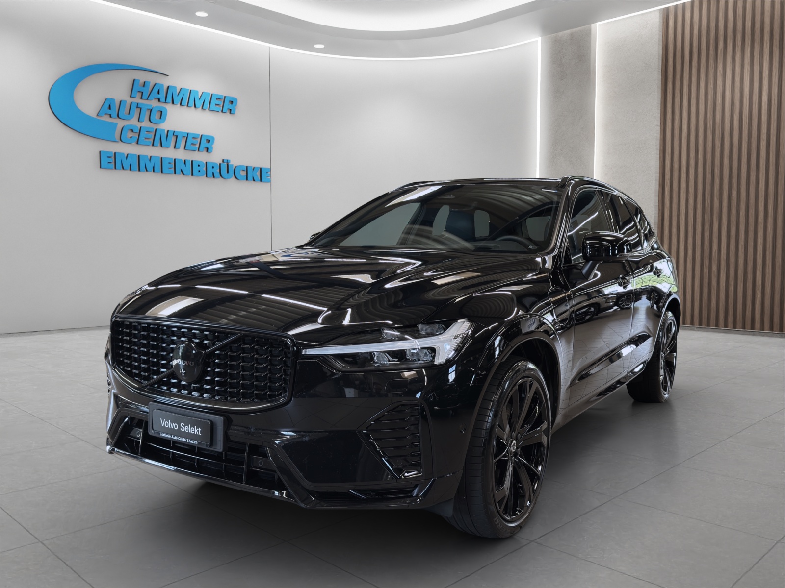 VOLVO XC60 2.0 T8 TE XCENTRIC Black Edition eAWD — slika 1