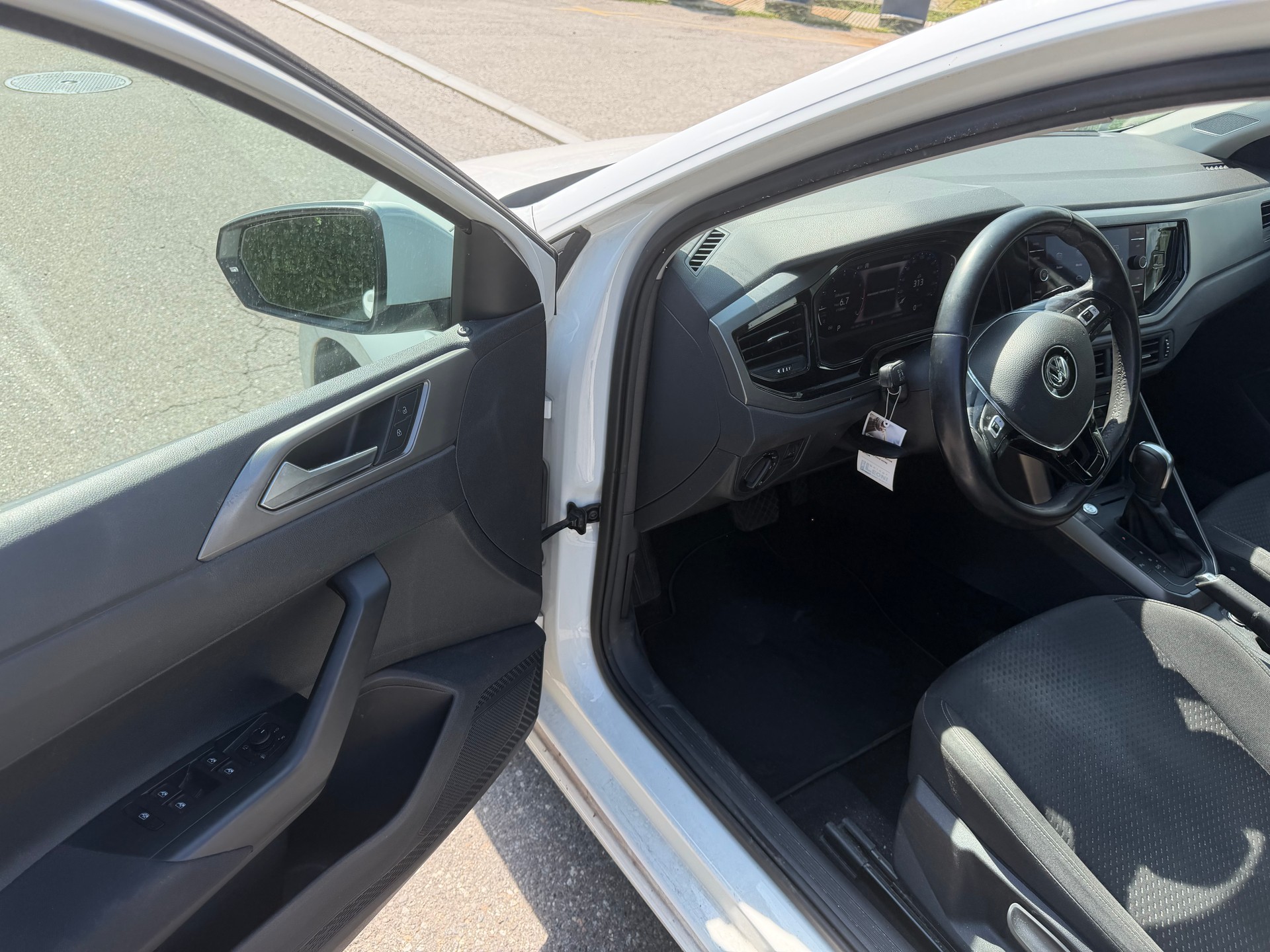 VW Polo 1.0 TSI BMT Highline DSG-image-6