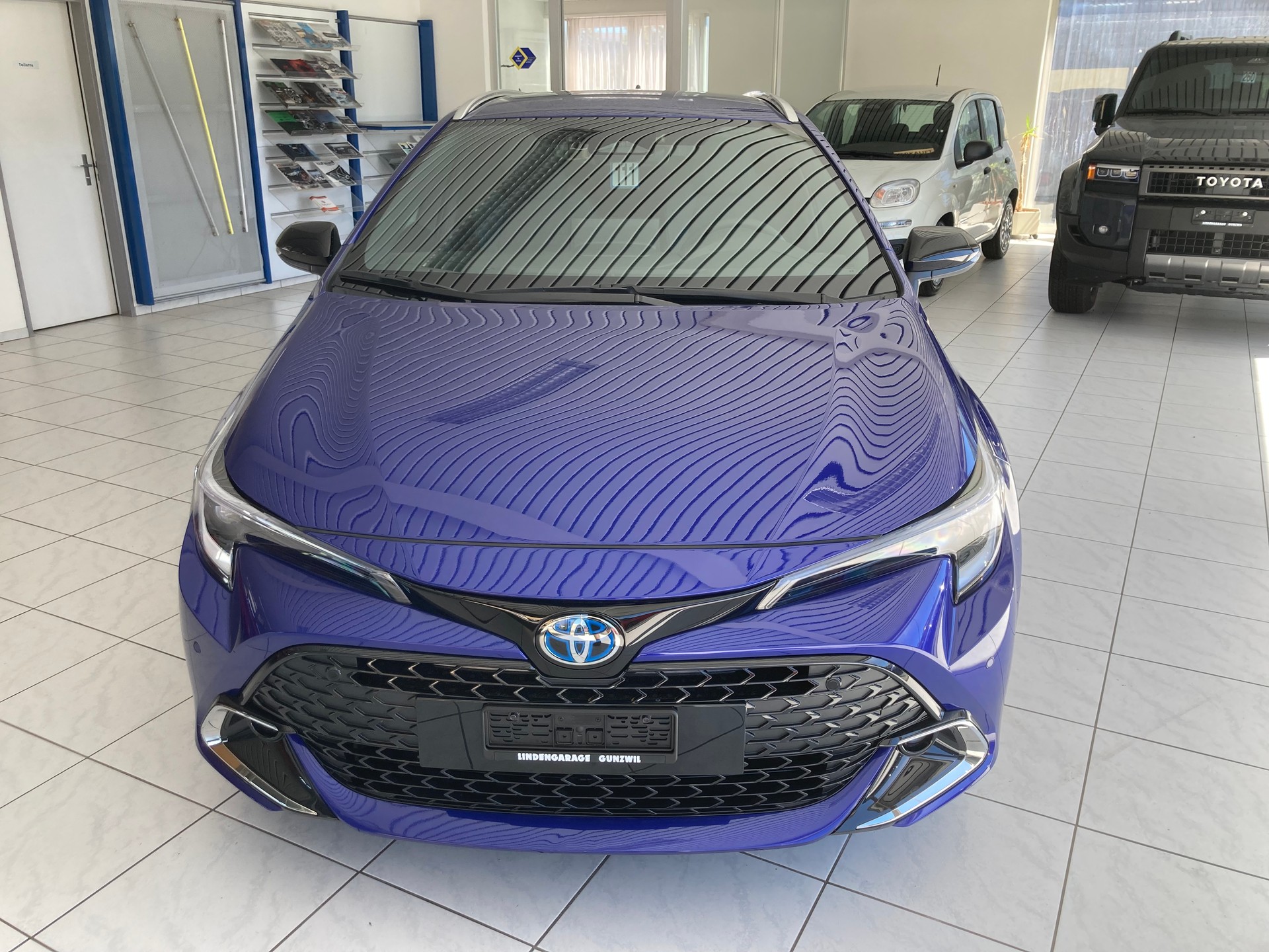 TOYOTA Corolla Touring Sports 1.8 HSD Comfort e-CVT-image-1