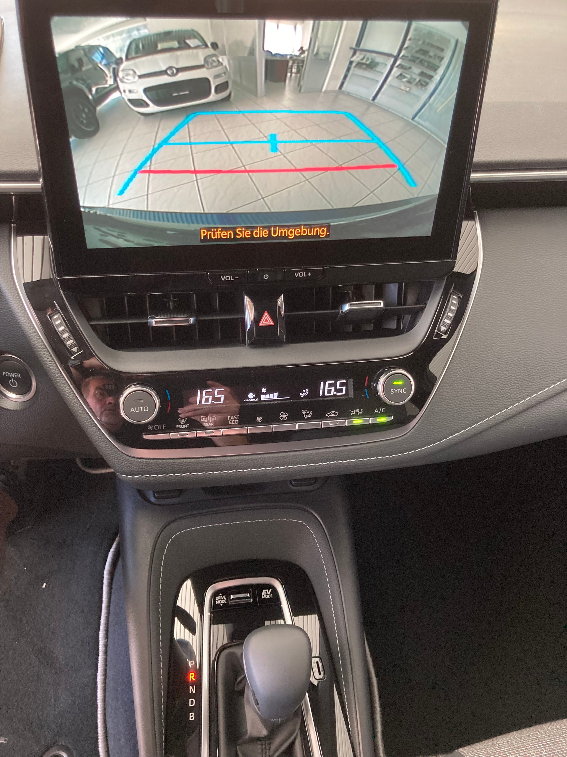 TOYOTA Corolla Touring Sports 1.8 HSD Comfort e-CVT-image-11
