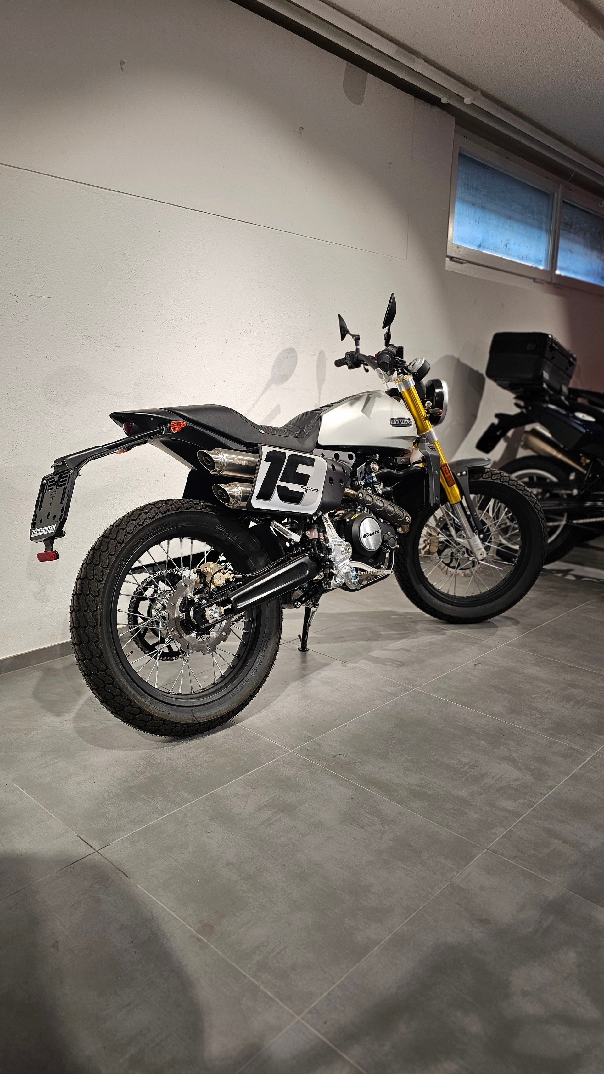 FANTIC Caballero 125-image-5