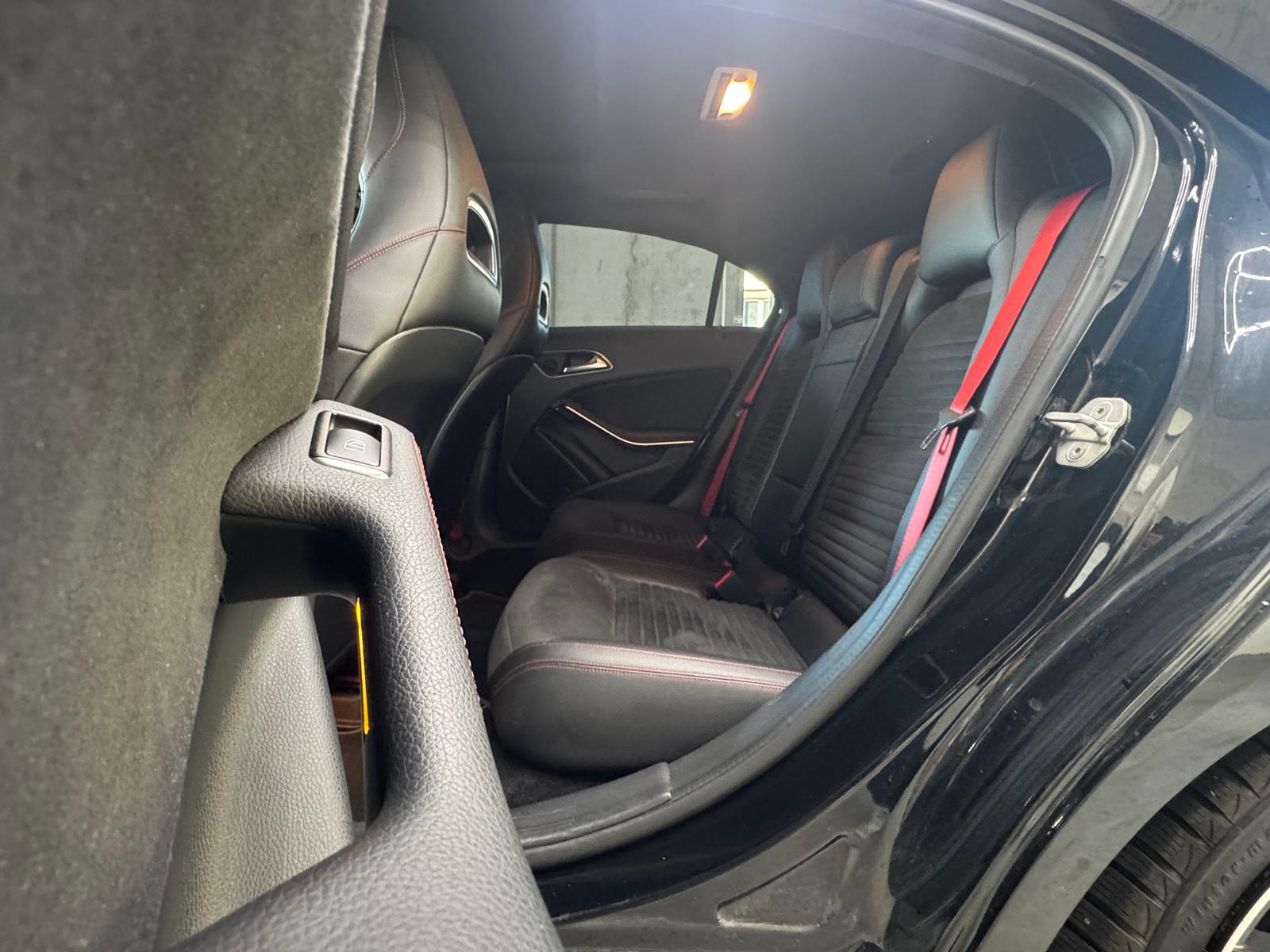 MERCEDES-BENZ A 45 AMG-image-7