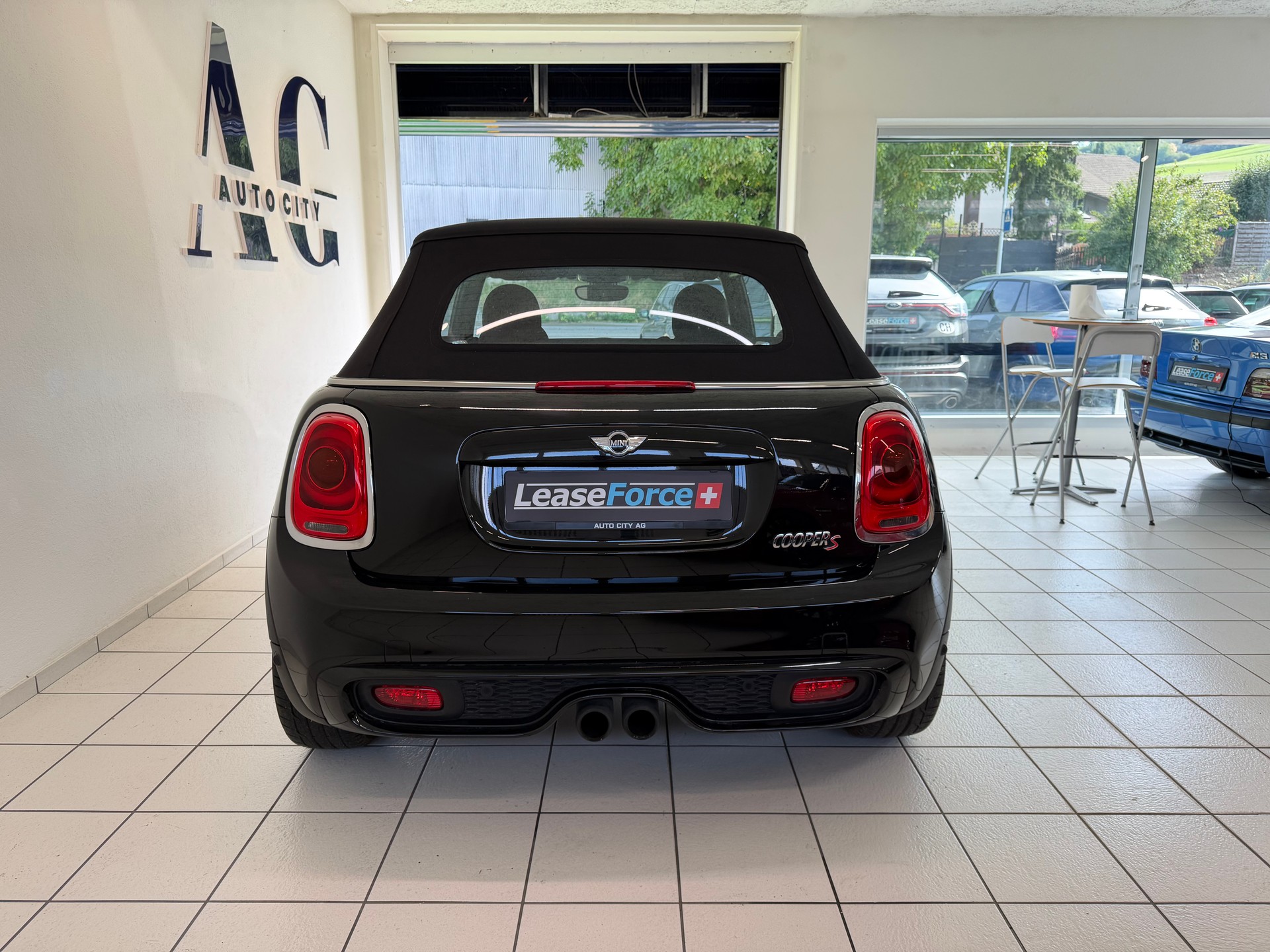 MINI Cooper S Cabriolet-image-6