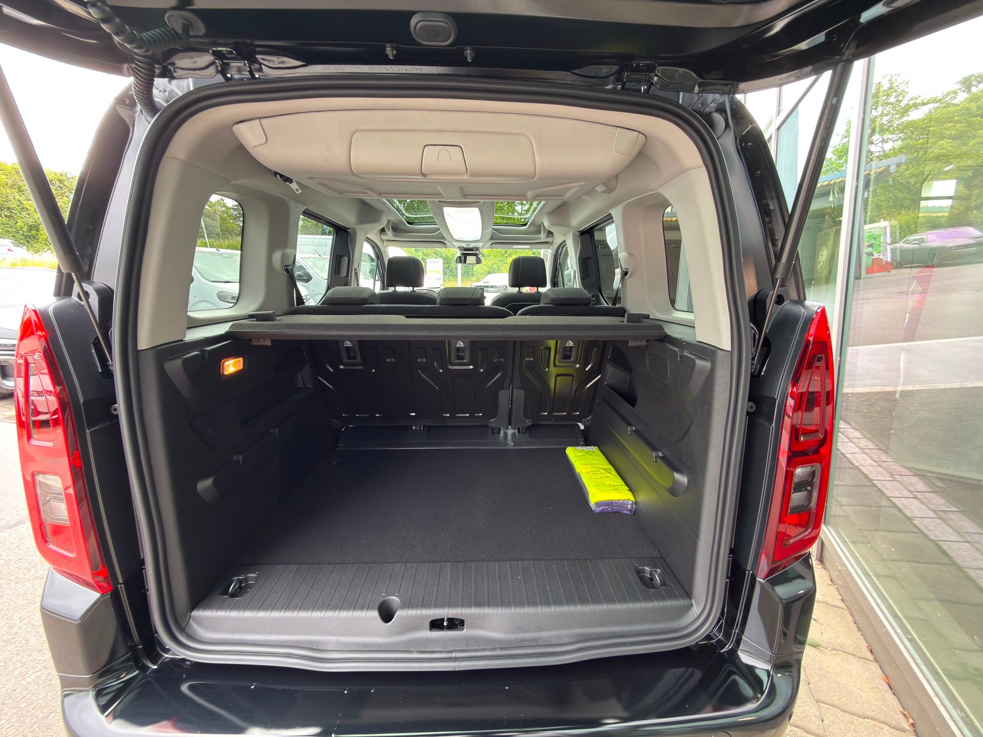 FIAT Qubo L 1.5 D La Prima-image-12