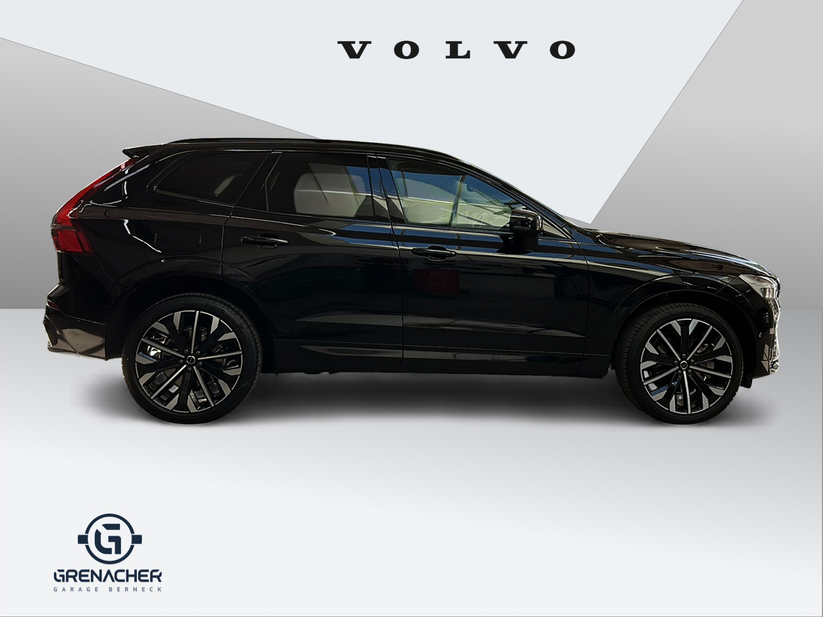 VOLVO XC60 2.0 T6 TE Ultra Dark eAWD-image-2