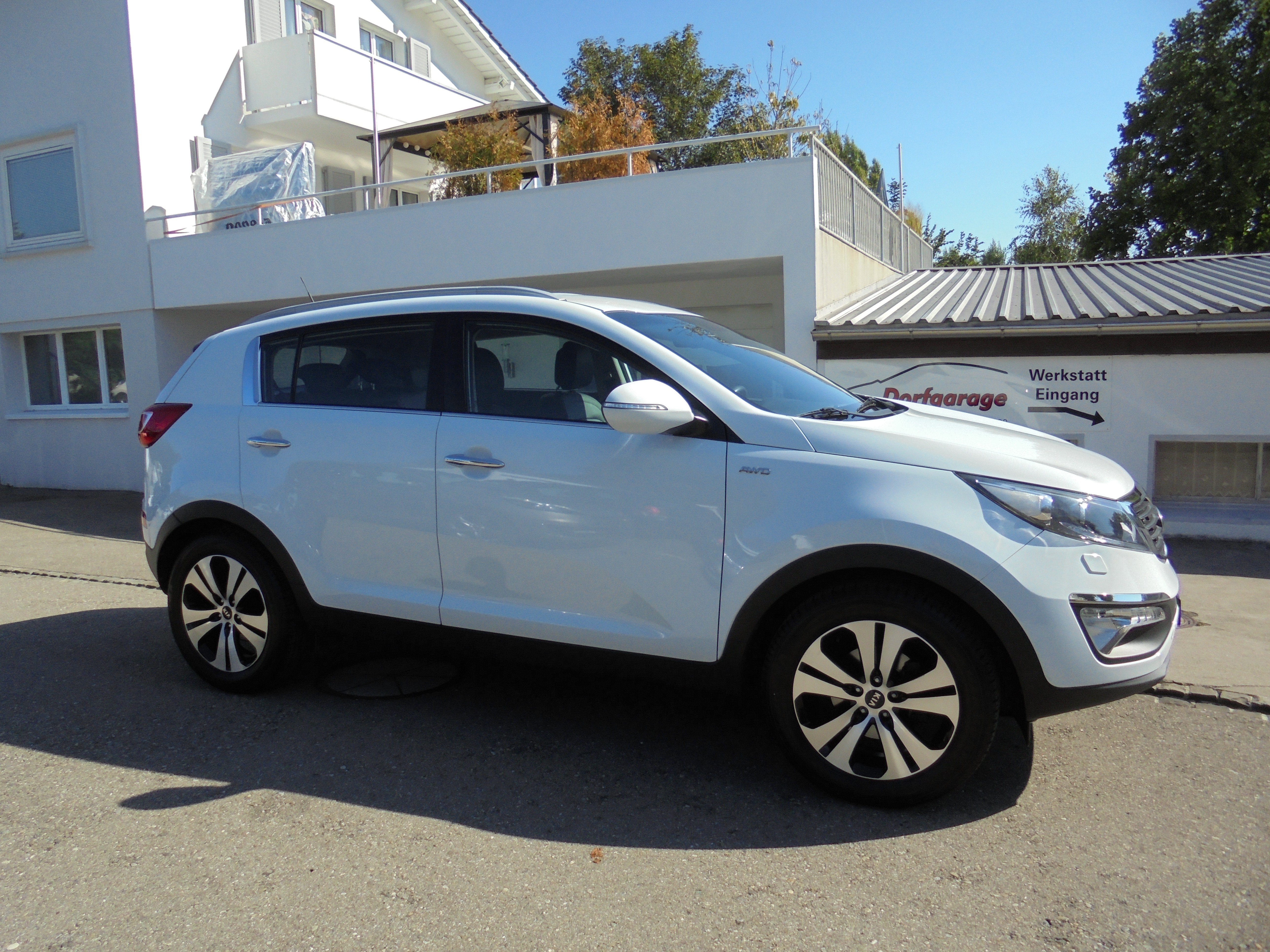 Car photo