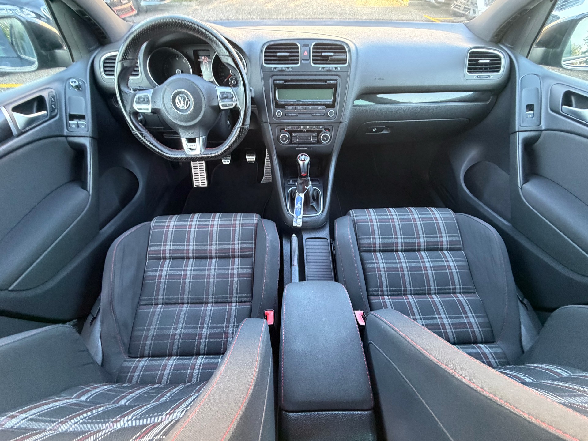 VW Golf 2.0 TSI GTI-image-10