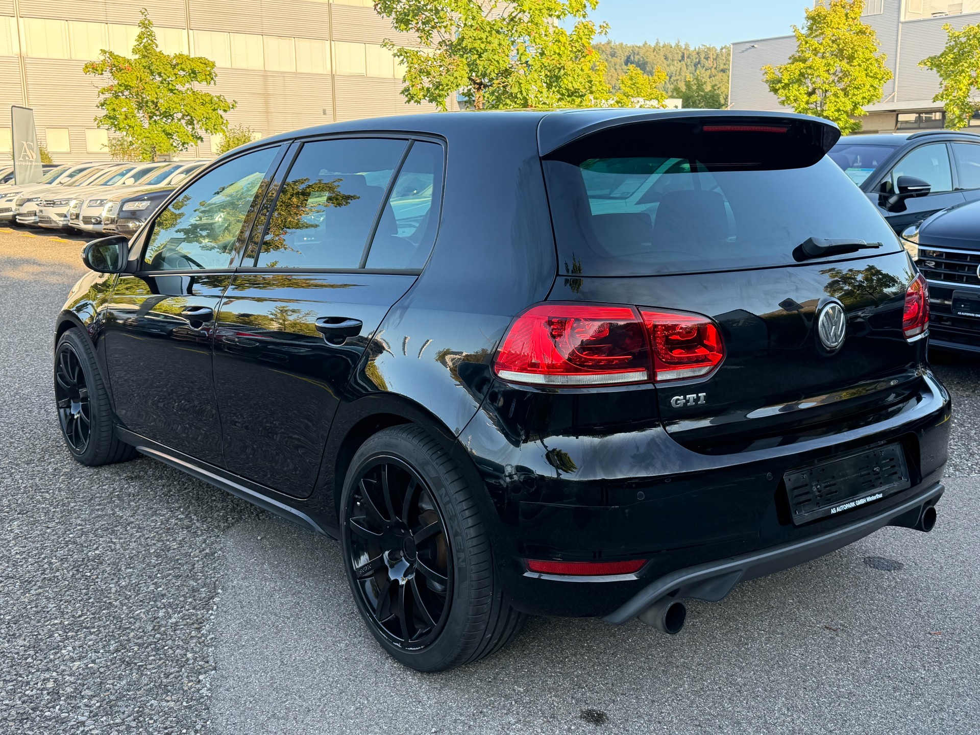 VW Golf 2.0 TSI GTI-image-6