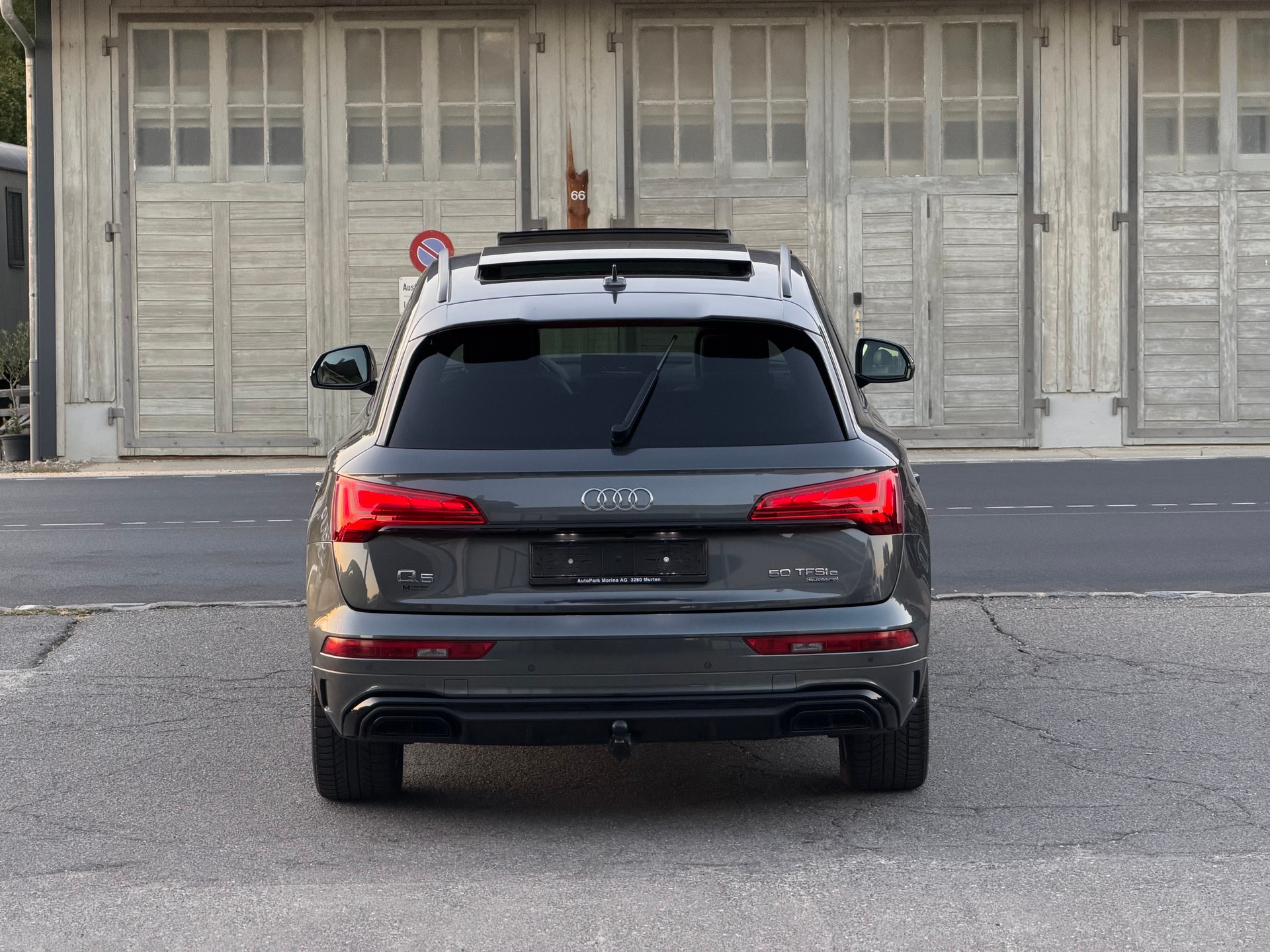 AUDI Q5 50 TFSI e PHEV S line quattro S-tronic-image-5