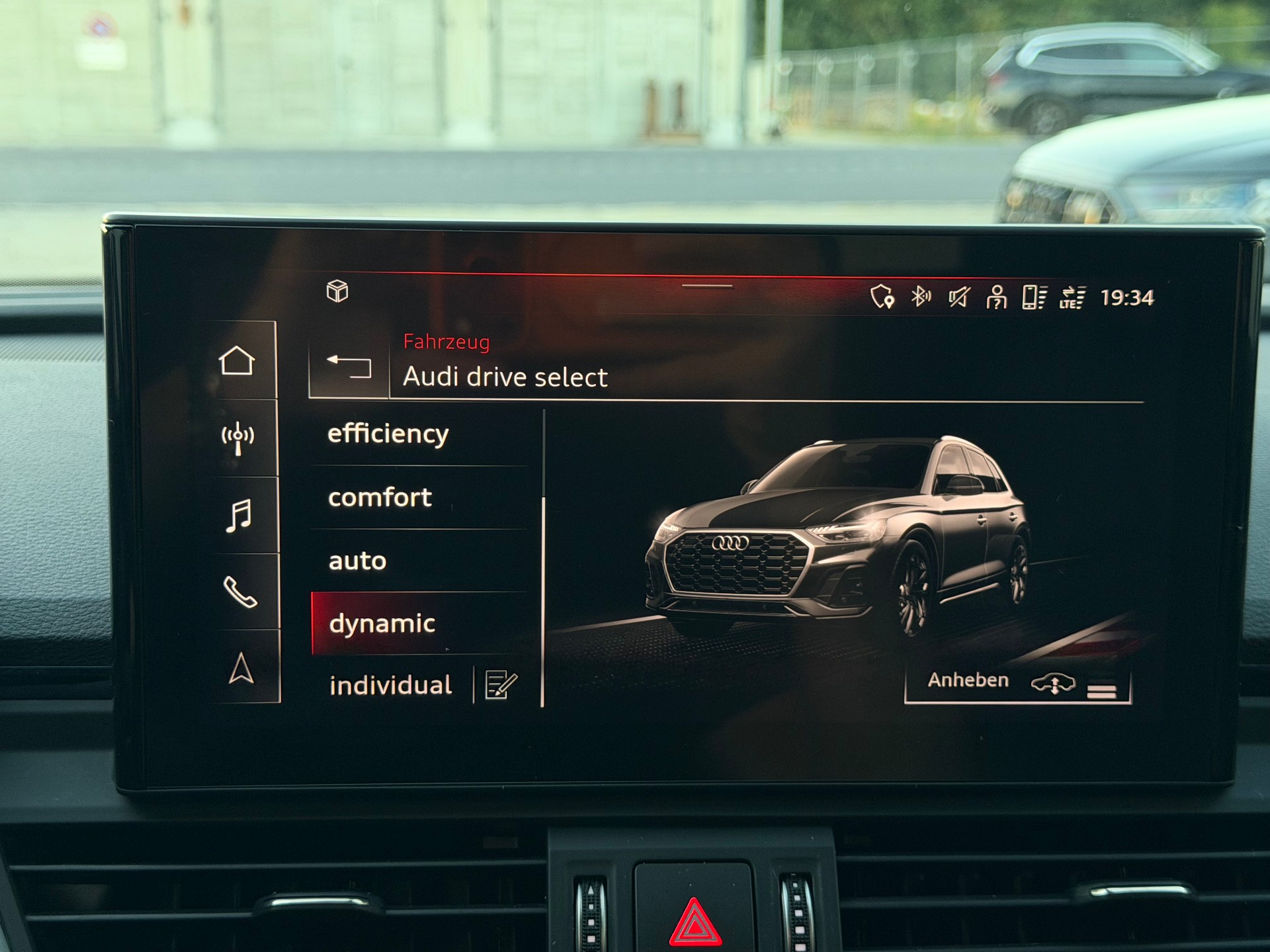 AUDI Q5 50 TFSI e PHEV S line quattro S-tronic-image-21