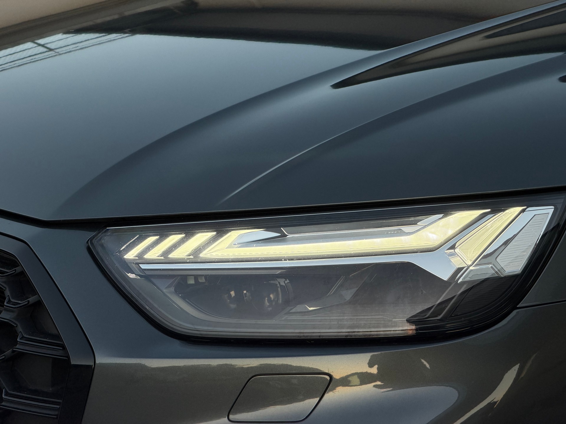 AUDI Q5 50 TFSI e PHEV S line quattro S-tronic-image-7
