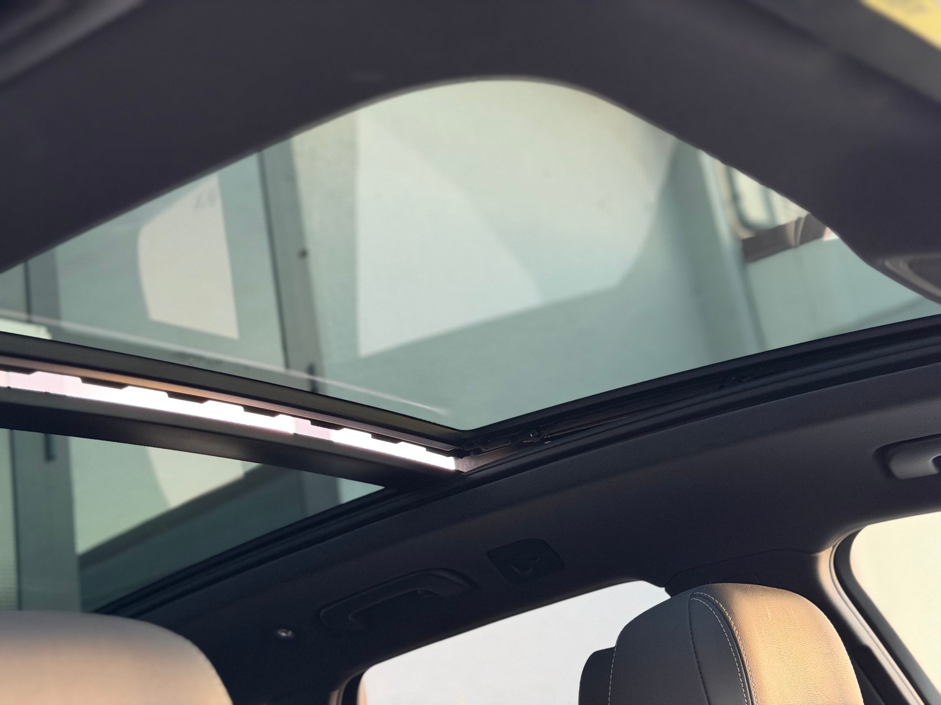 AUDI Q5 50 TFSI e PHEV S line quattro S-tronic-image-16