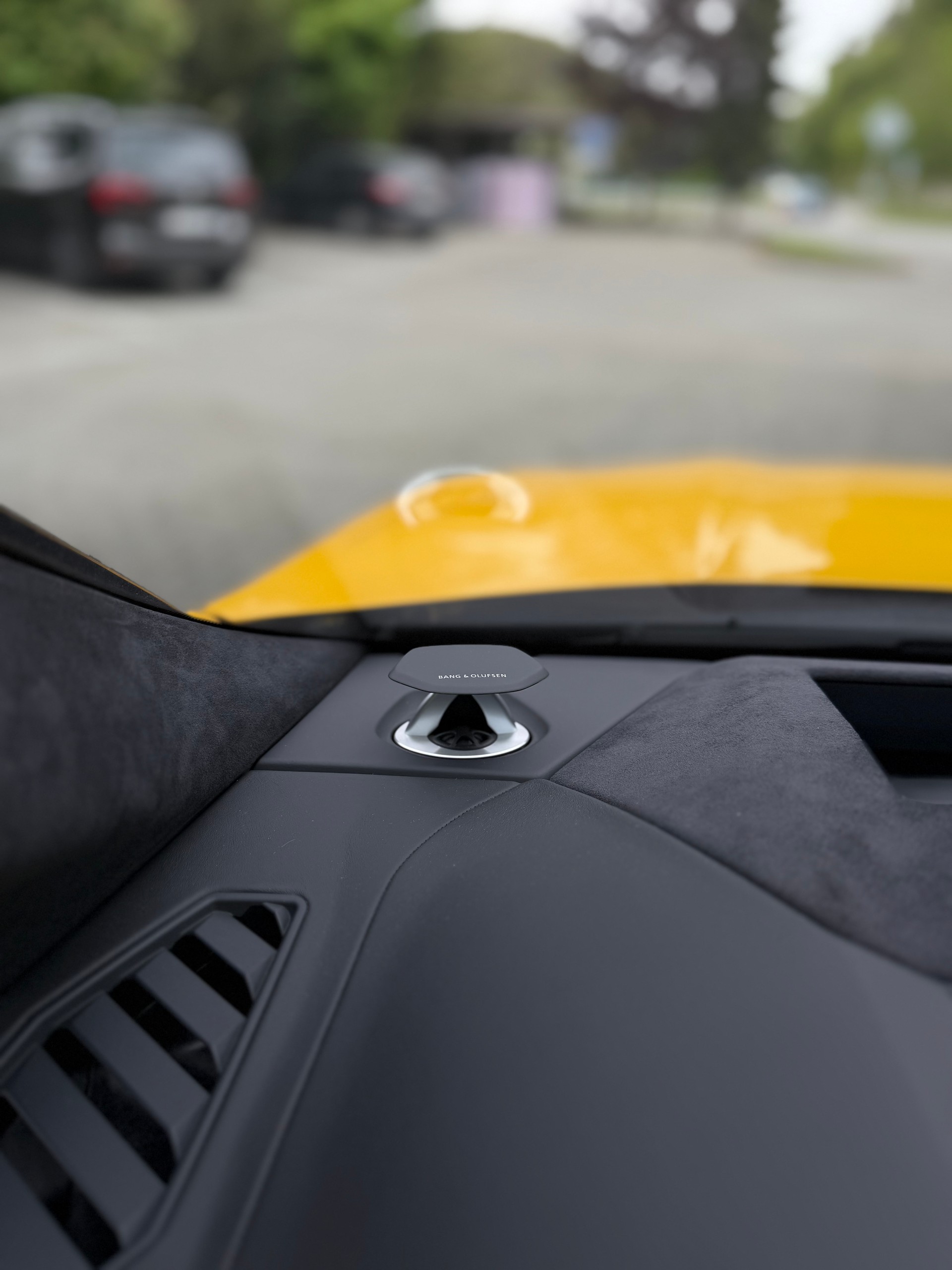 LAMBORGHINI Urus E-Gear-image-10