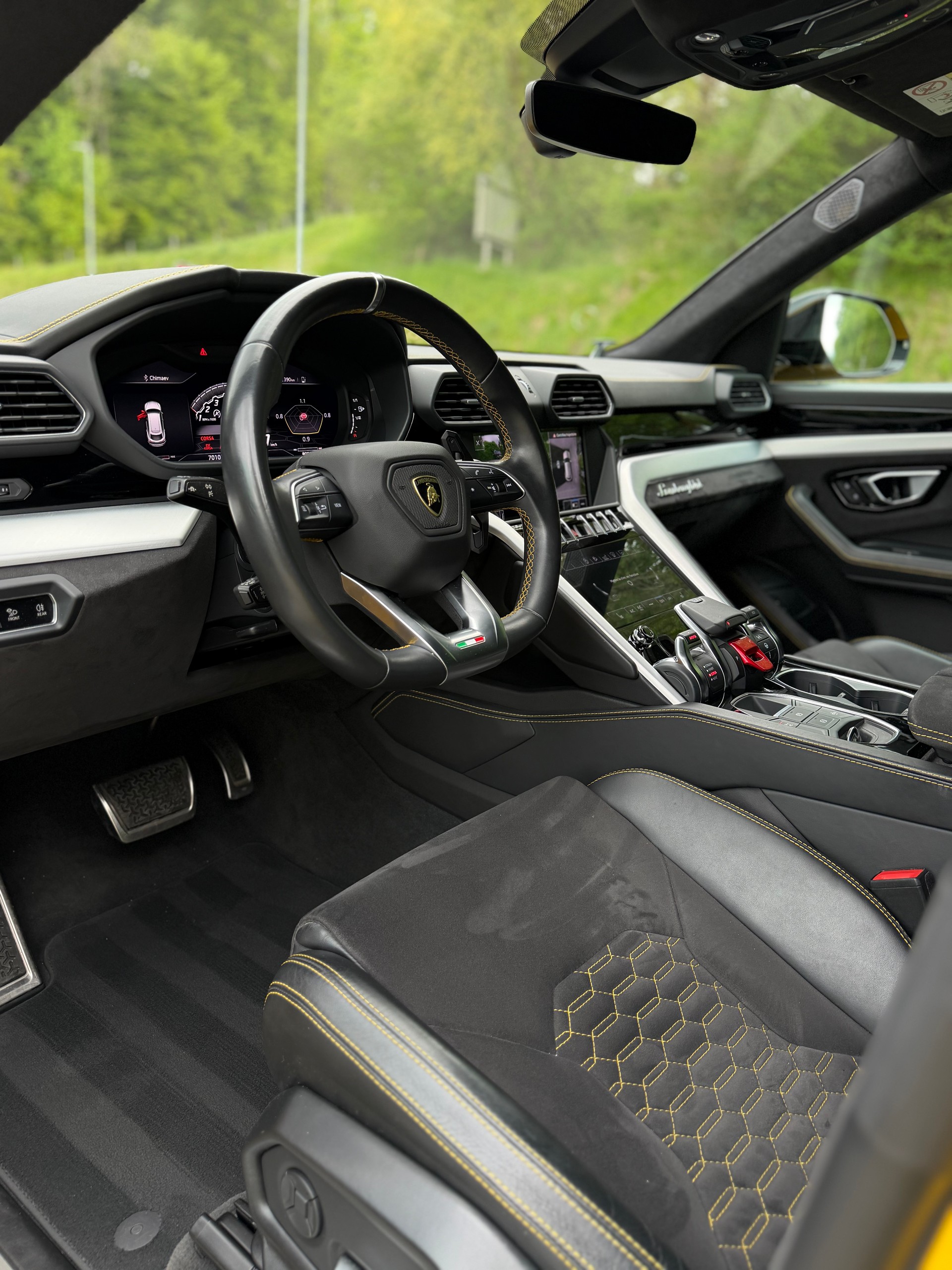 LAMBORGHINI Urus E-Gear-image-5