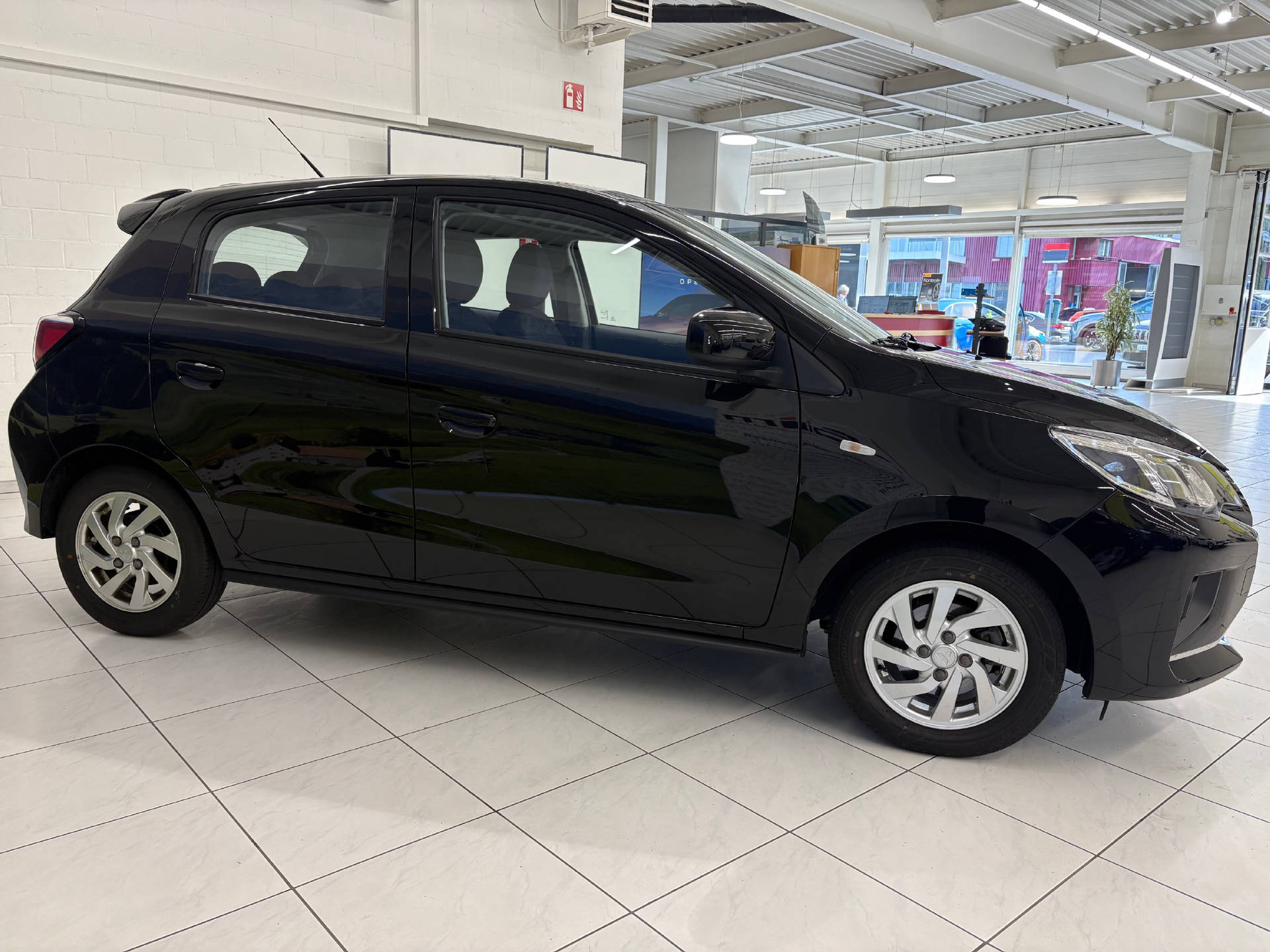 MITSUBISHI Space Star 1.2 MIVEC Invite-image-3