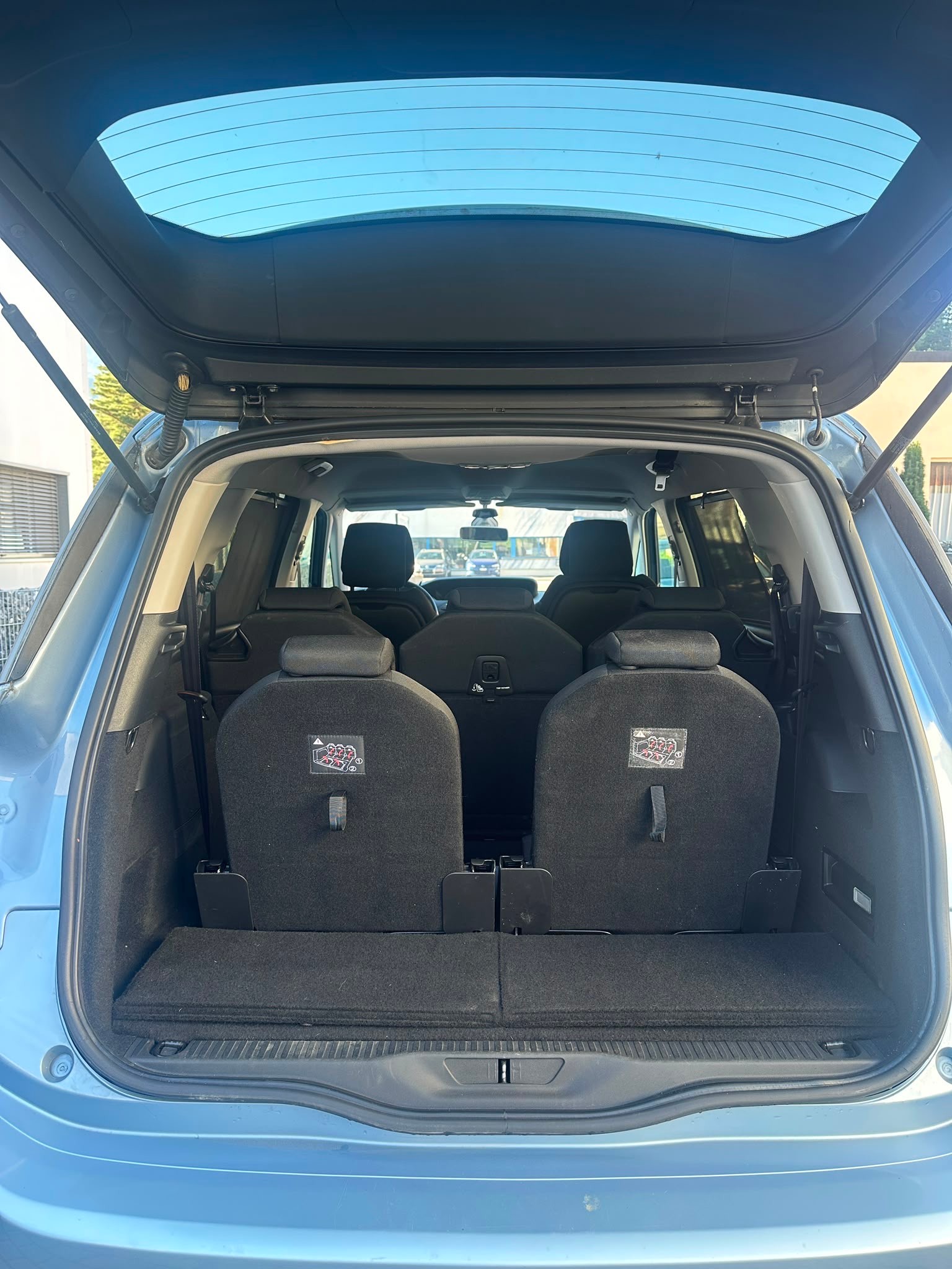CITROEN Grand C4 Picasso 2.0 BlueHDi Intensive Automatic-image-13