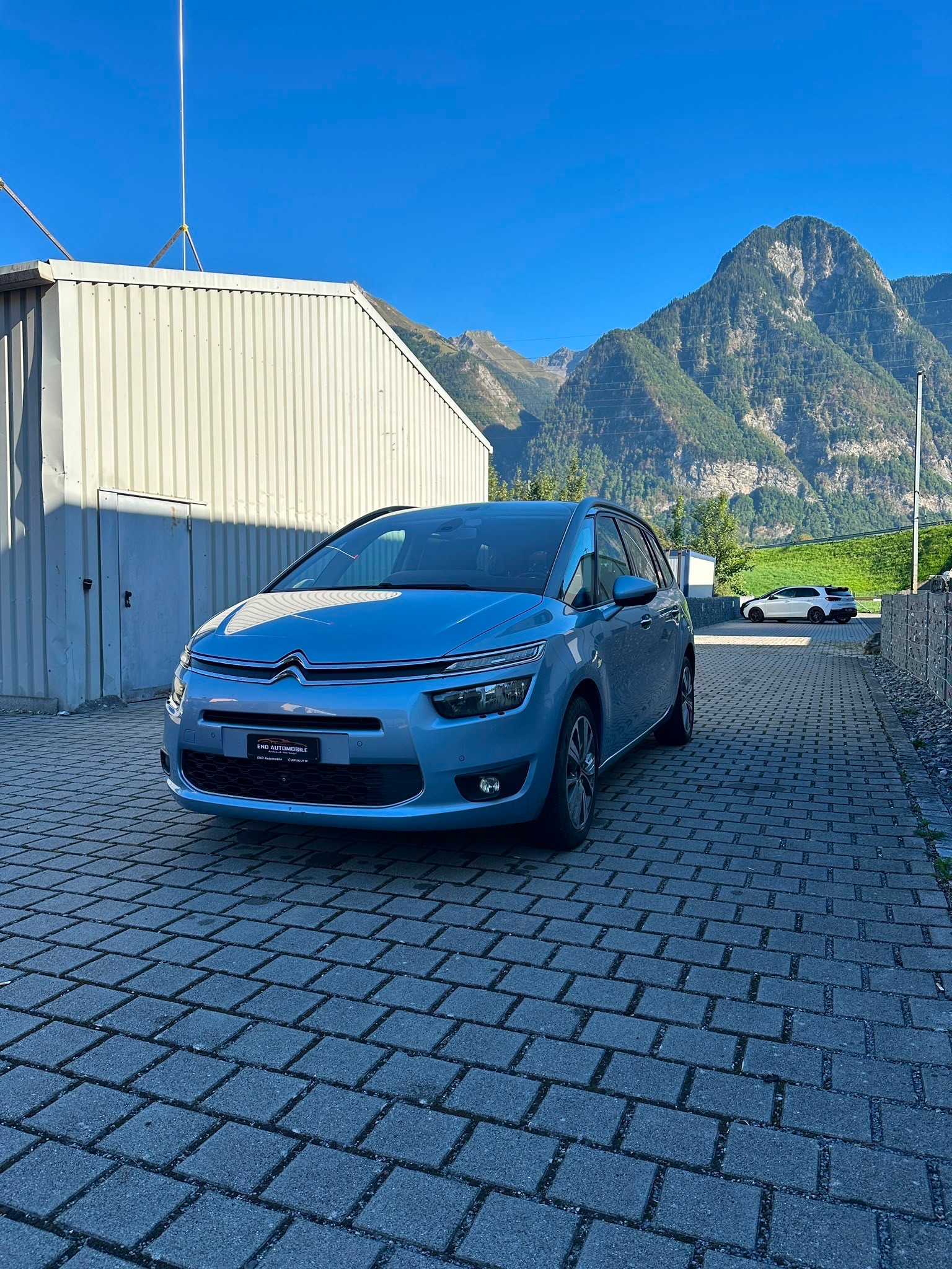 CITROEN Grand C4 Picasso 2.0 BlueHDi Intensive Automatic-image-2