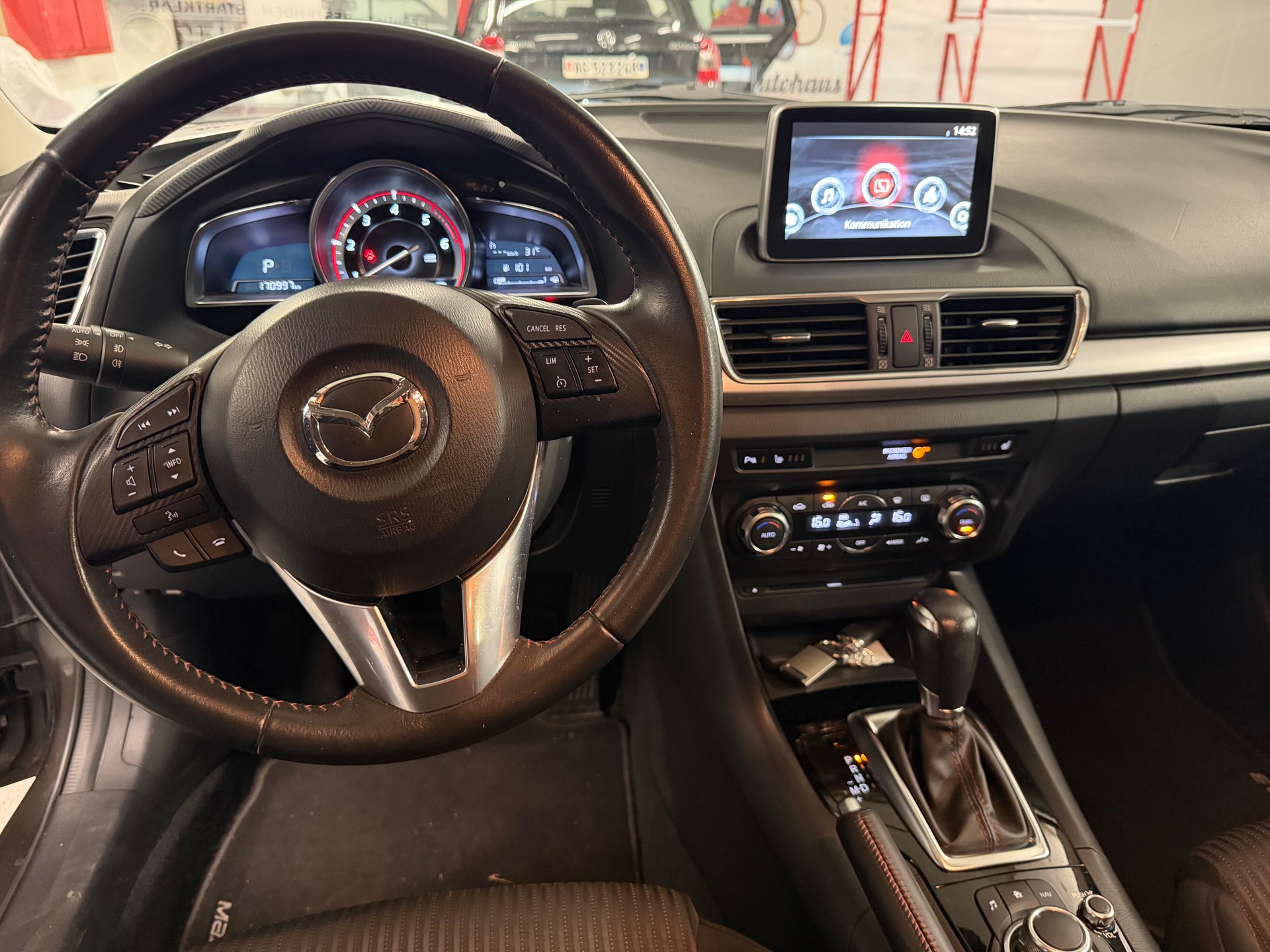 MAZDA 3 2.2 16V CD Revolution Activematic-image-7