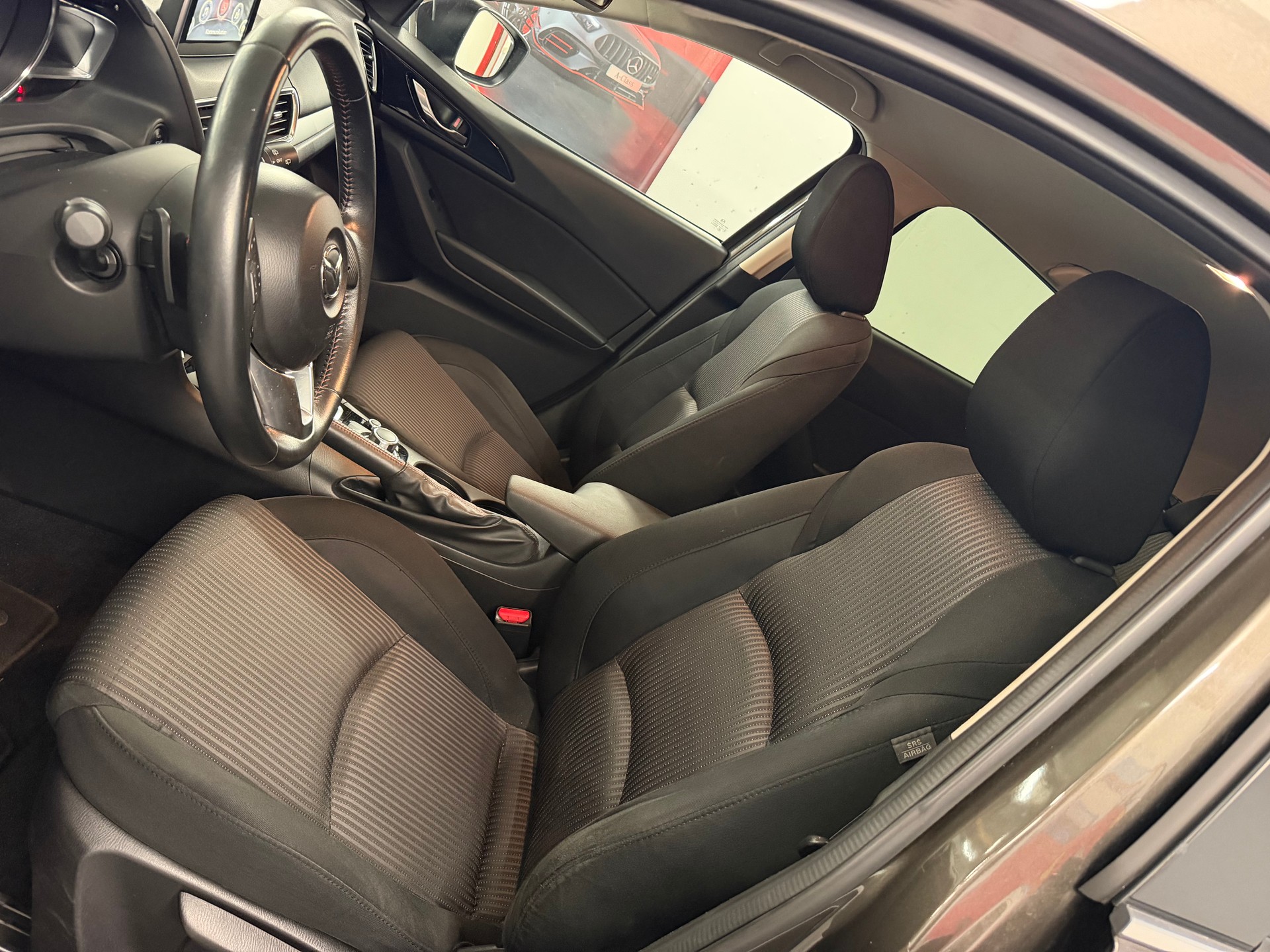 MAZDA 3 2.2 16V CD Revolution Activematic-image-6