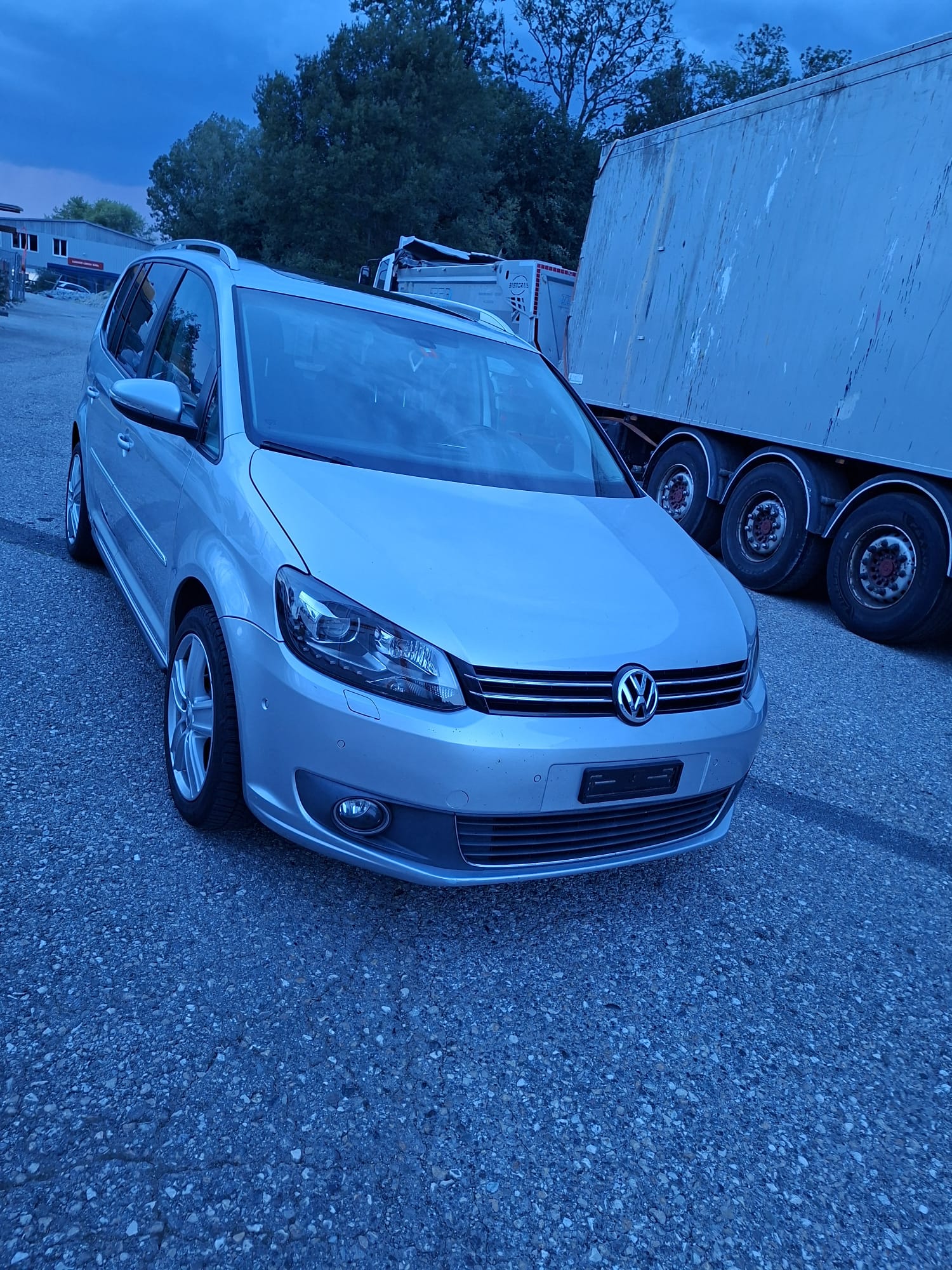 VW Touran 1.4 TSI Trendline-image-0