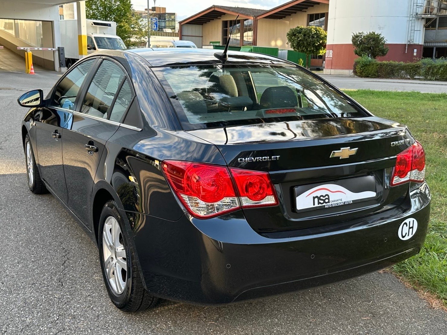 CHEVROLET Cruze 2.0 VCDi LT-image-3