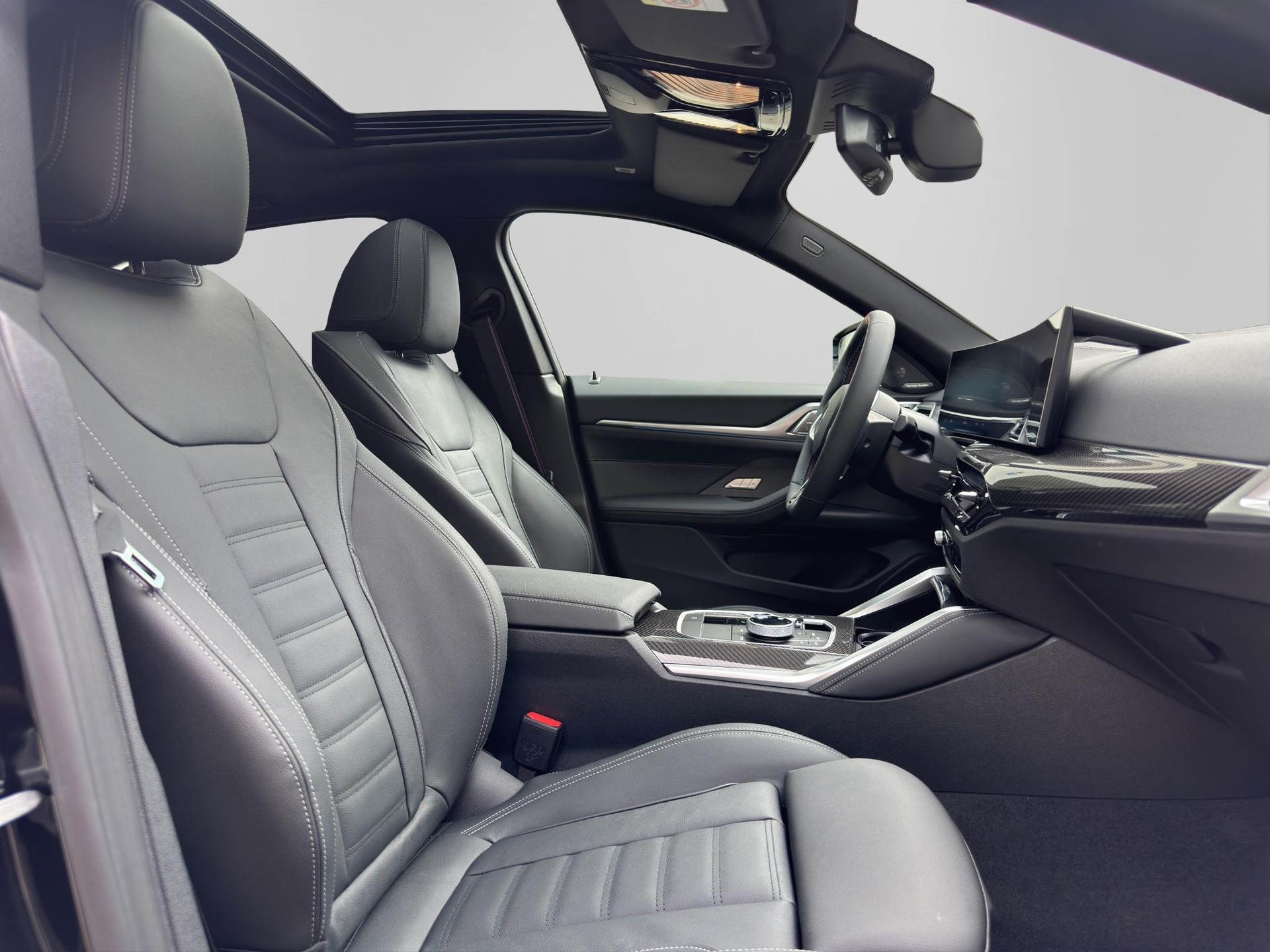 BMW i4 M60 xDrive Gran Coupé M Sport Pro-image-17