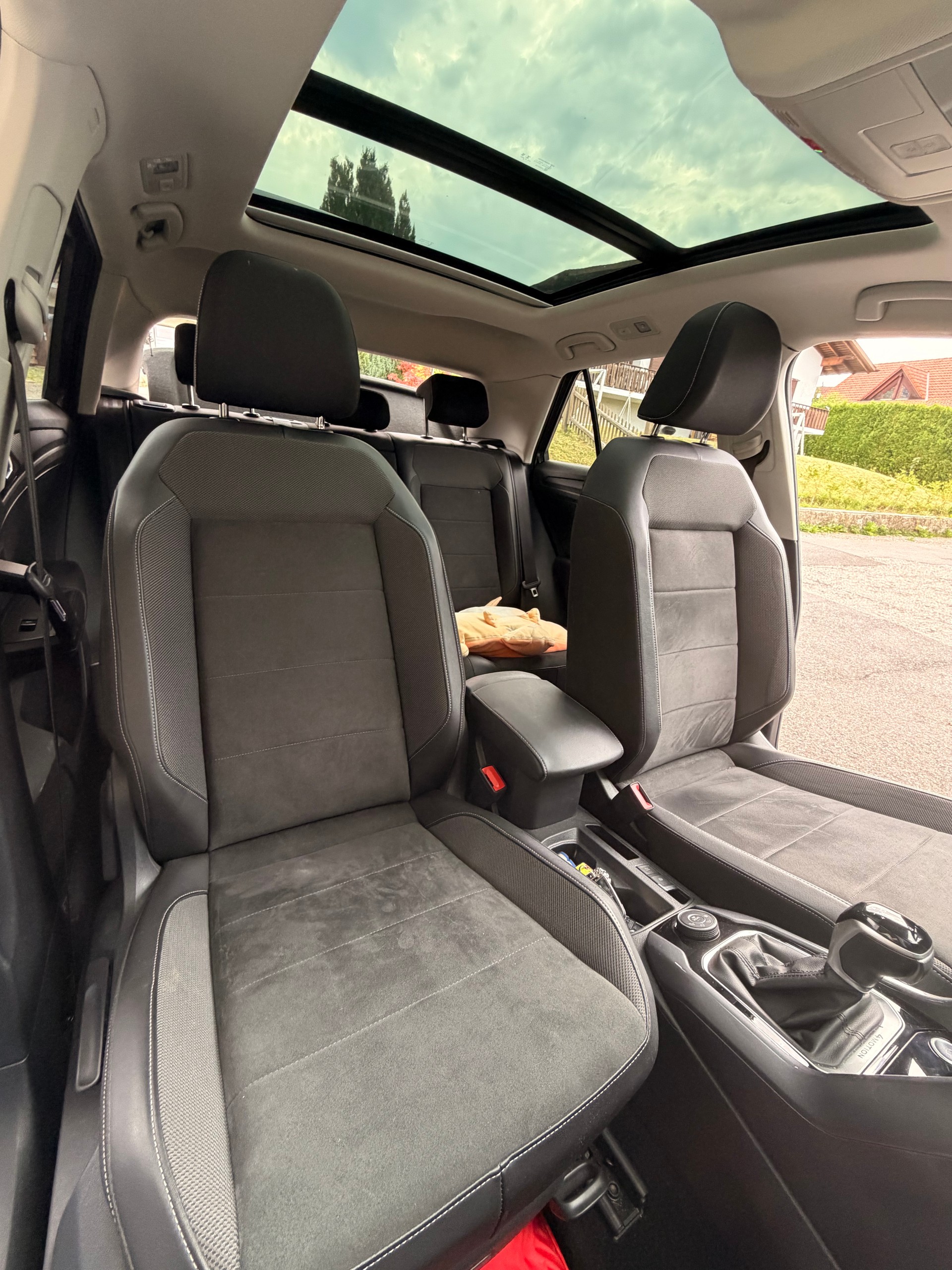 VW 2.0 TSI Style DSG 4motion-image-5