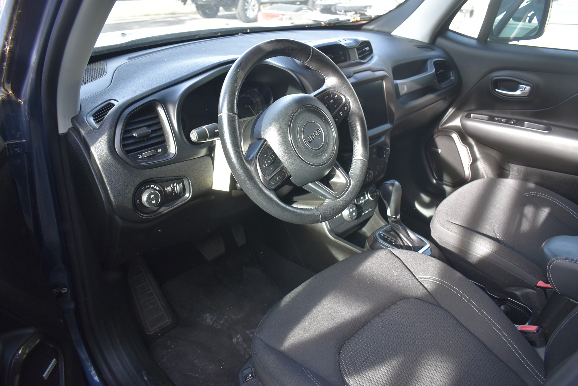 JEEP Renegade 1.3 T PHEV Limited AWD-image-3